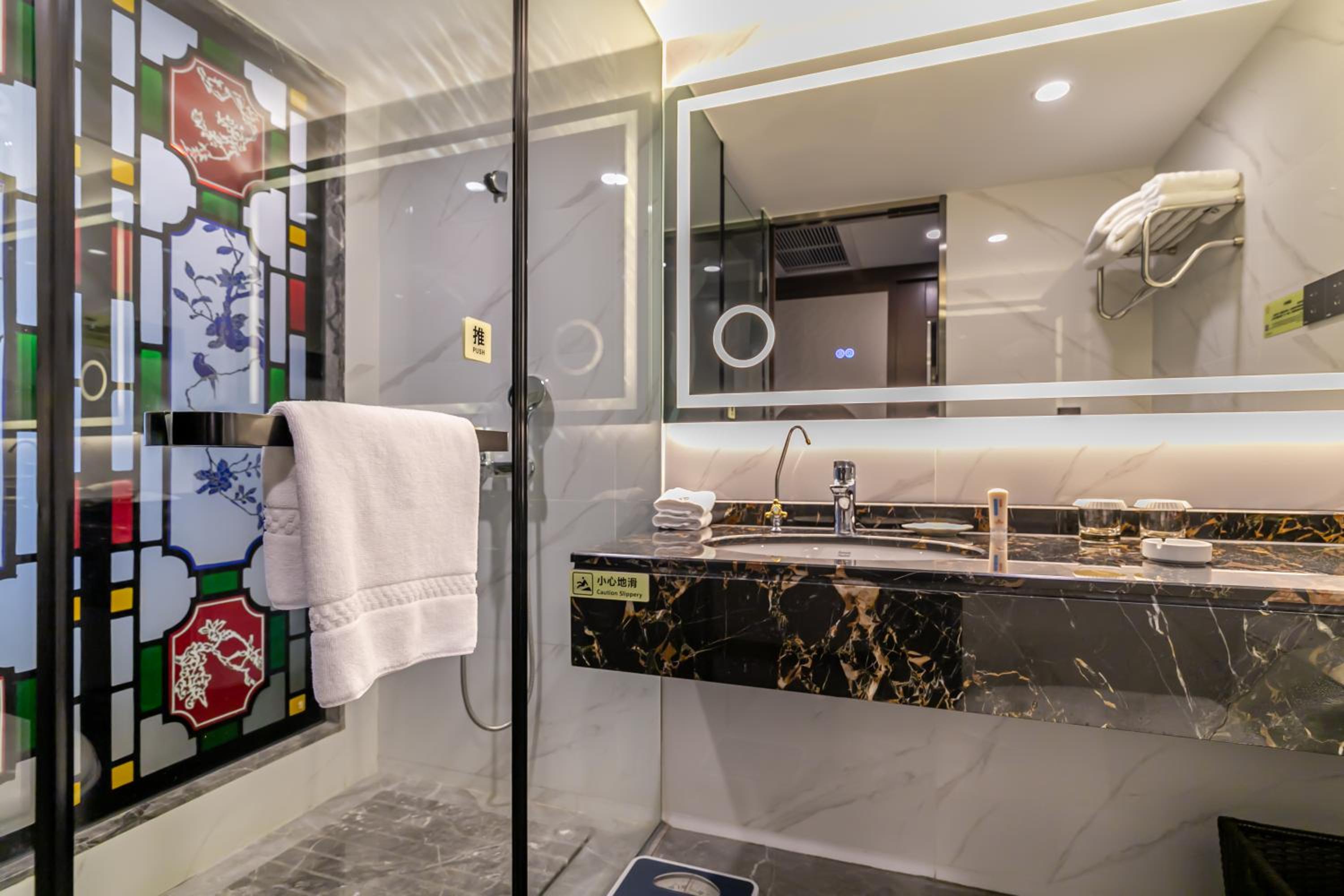 Deluxe River View Room