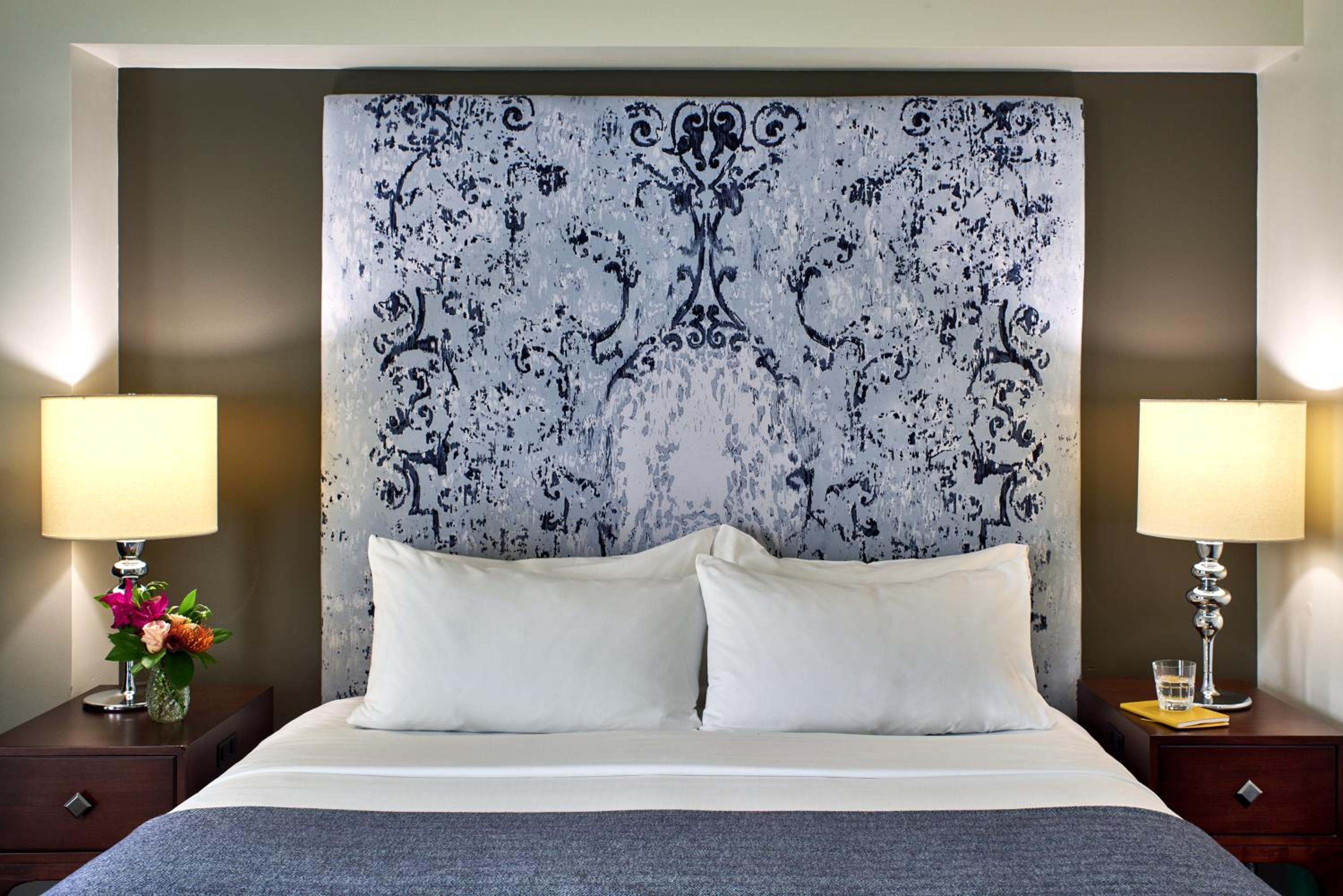 Traditional King Hearing Impaired