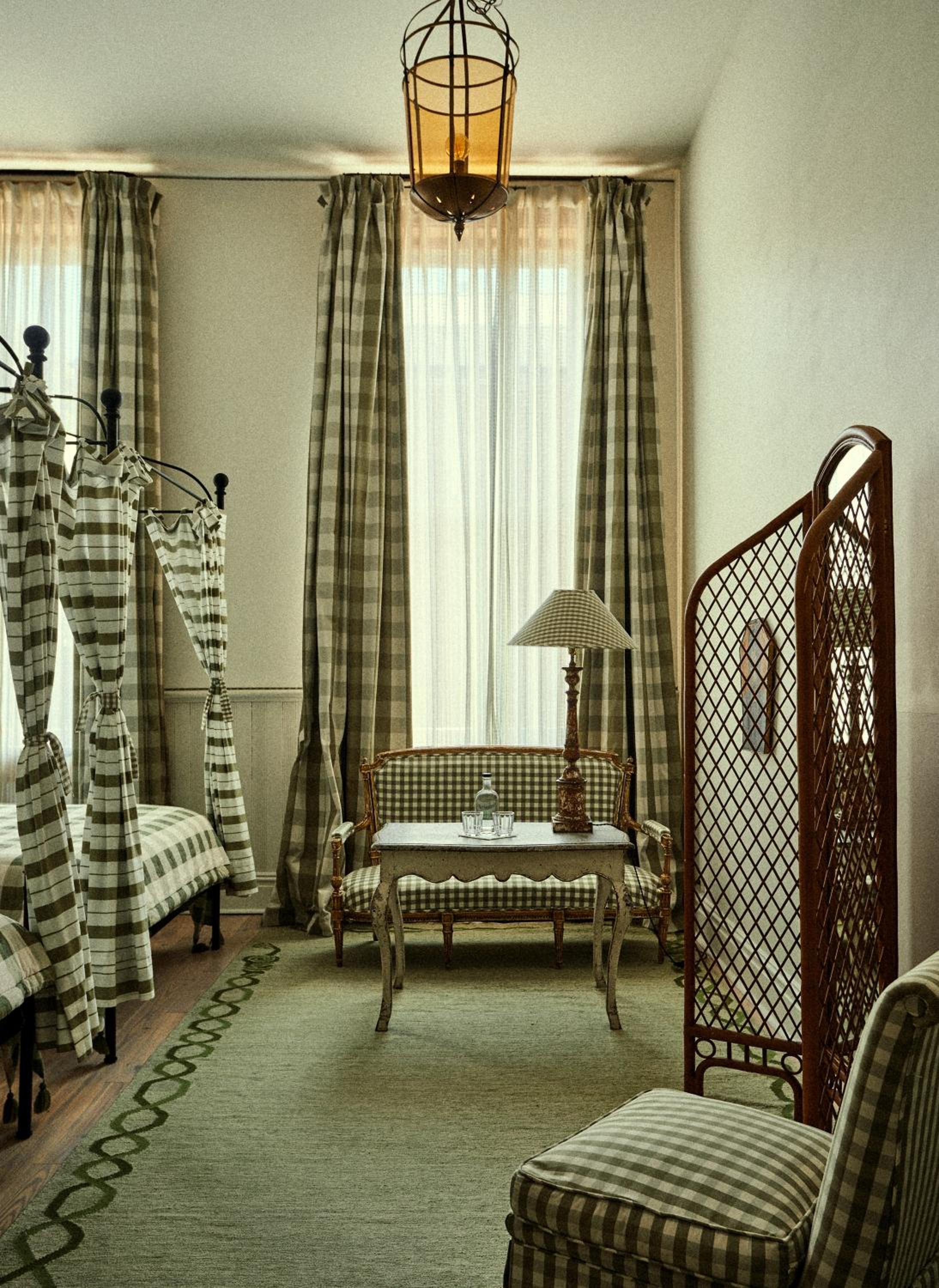 School House Two of Queens