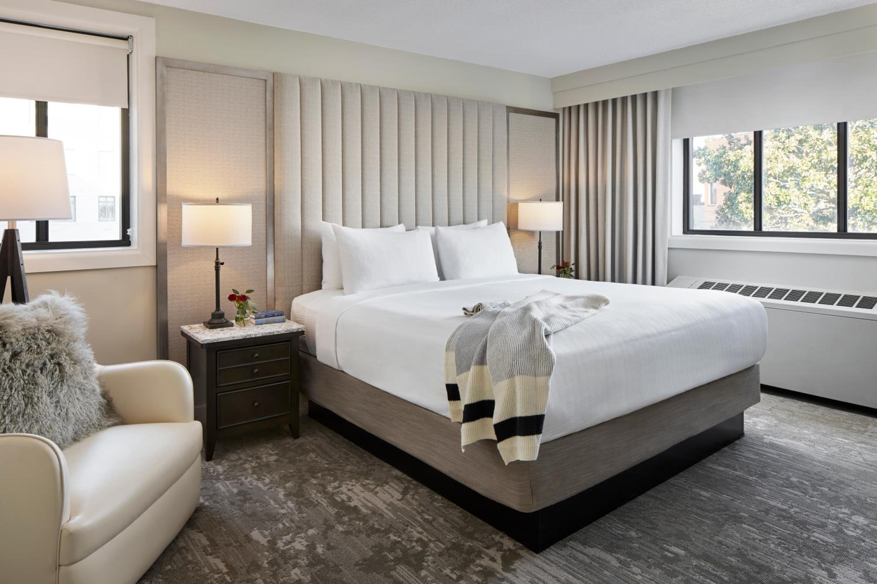 One Bedroom Suite Full Kitchen