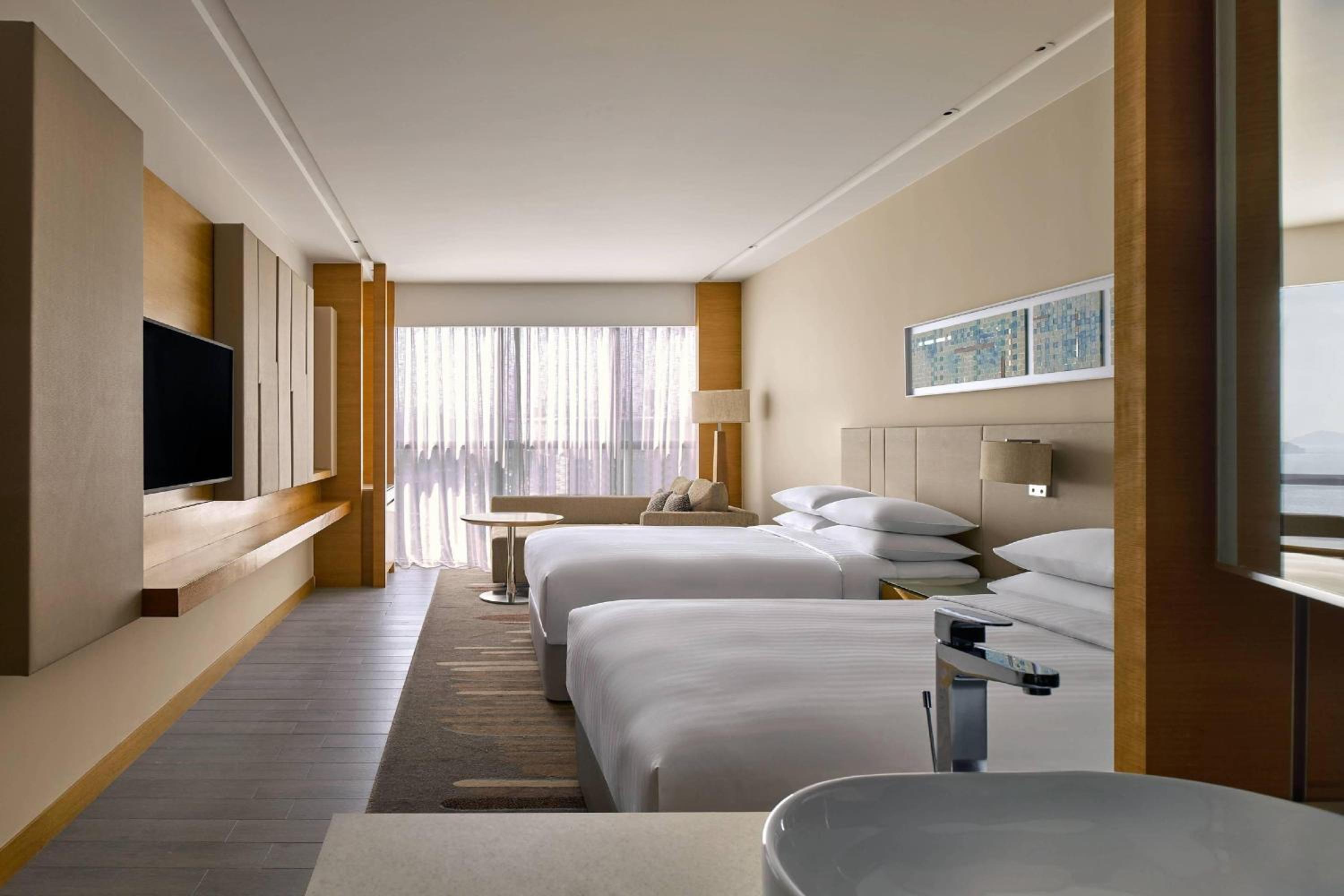 Executive Club Twin Room