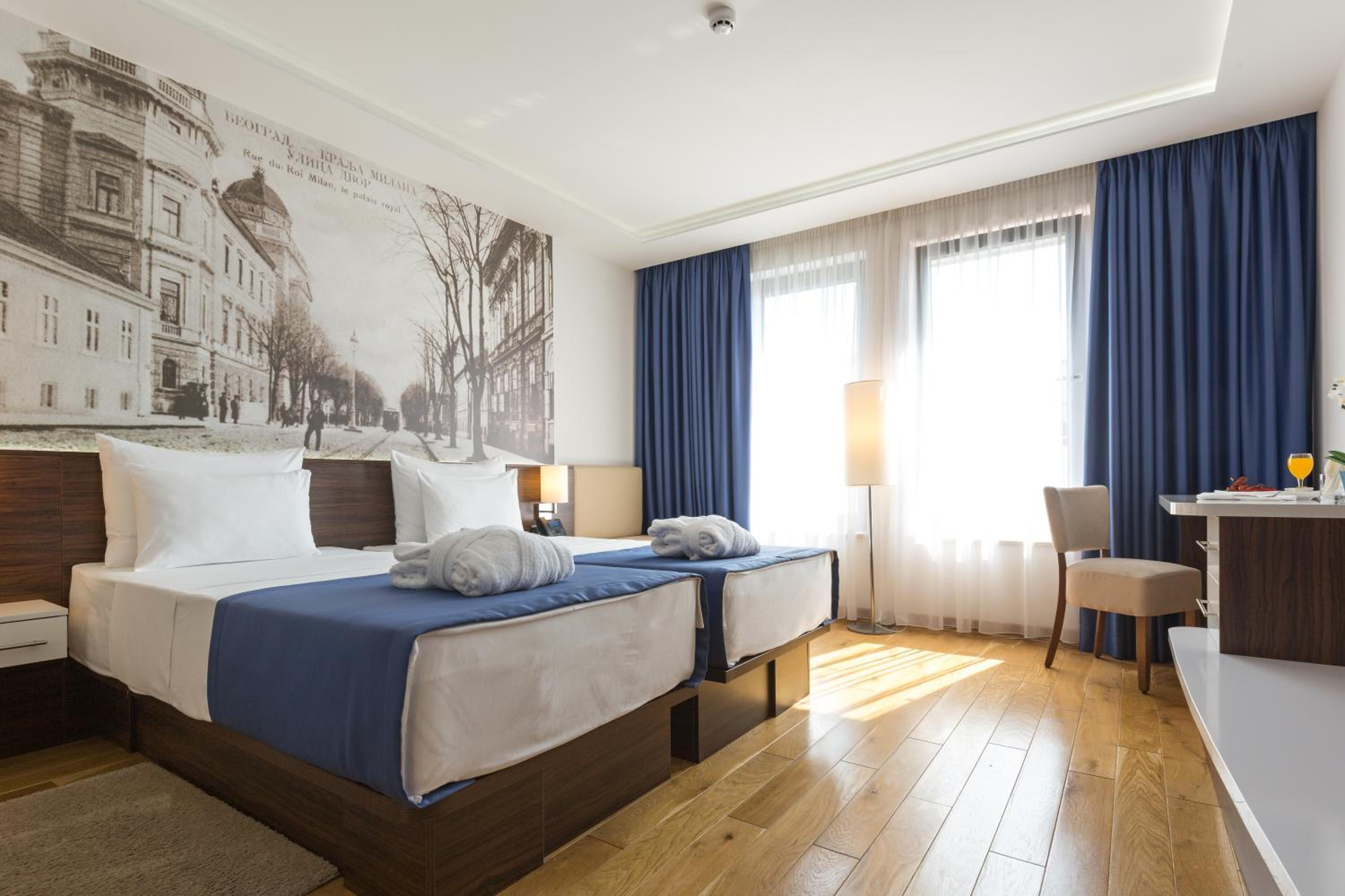 Business Room with Free Parking