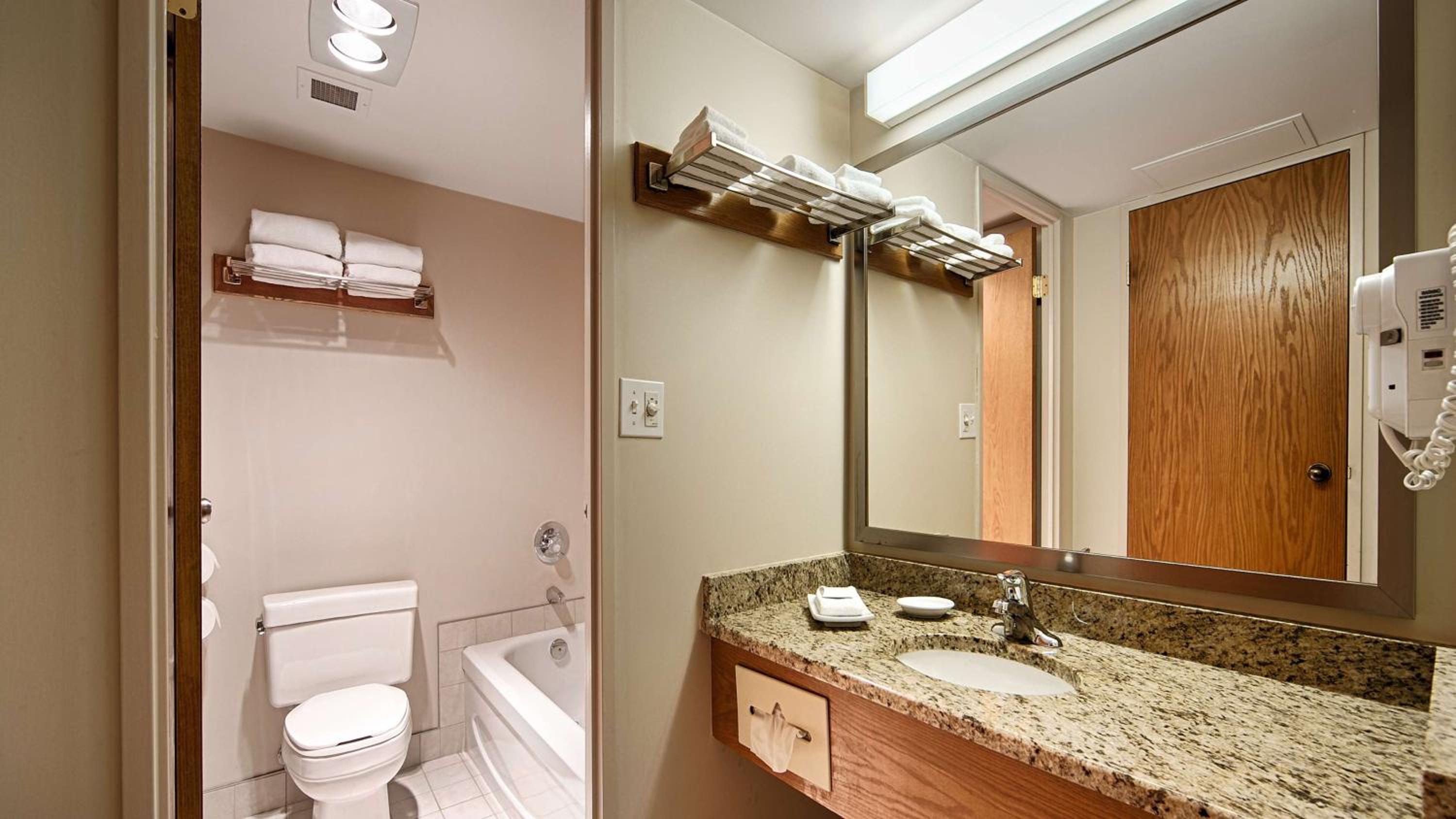 King Suite with Sofa Bed - Non-Smoking