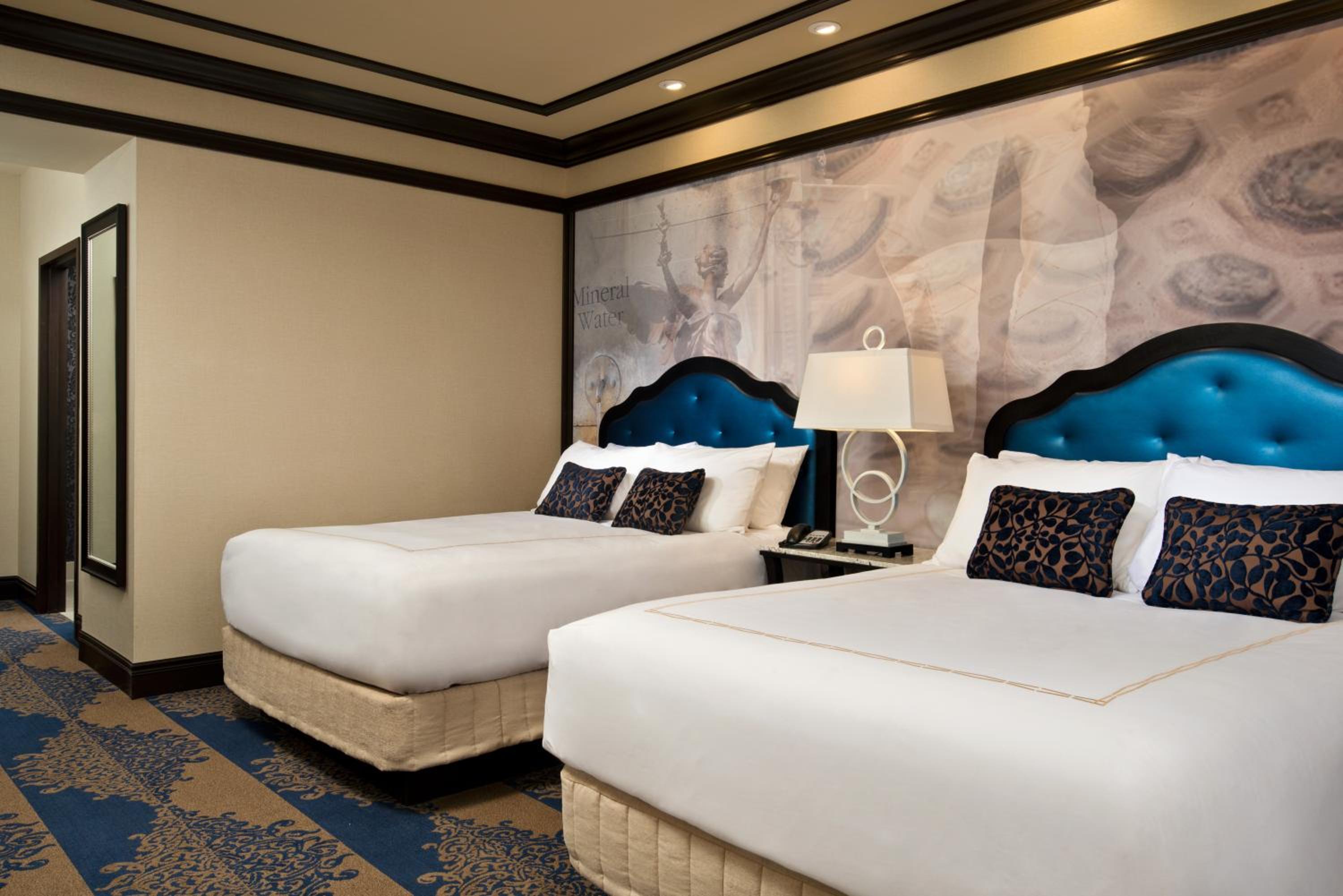 Standard Double Queen Room - Hearing Impaired Accessible 