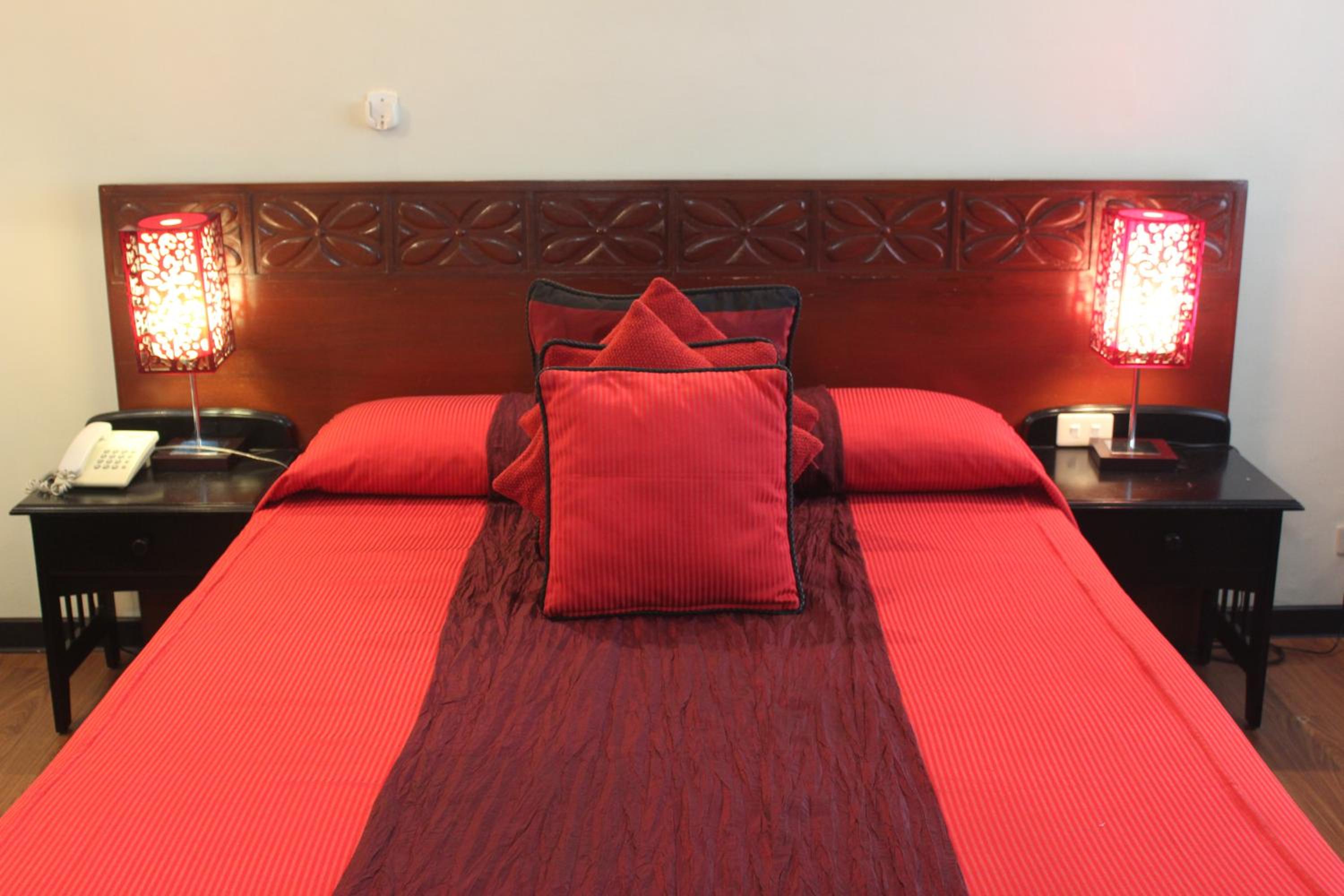 Deluxe Double Or Twin Room