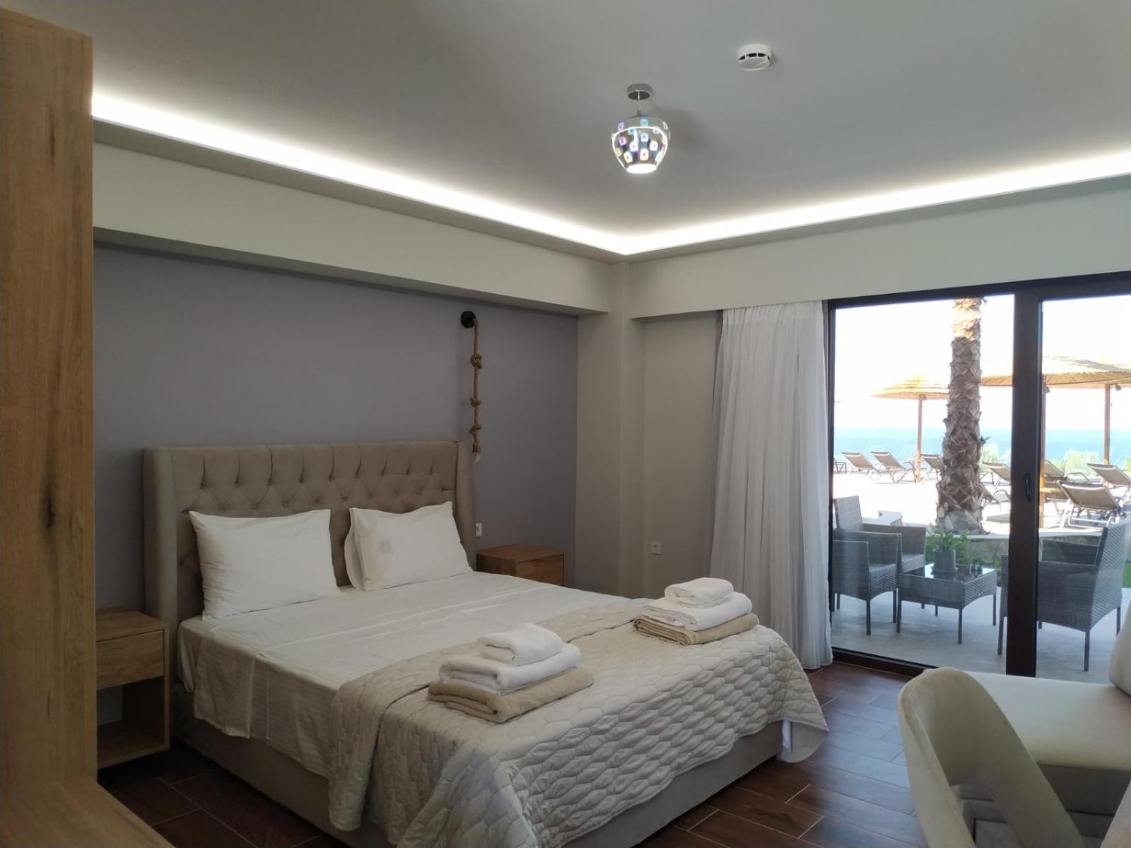 Nature Stone Room Sea View