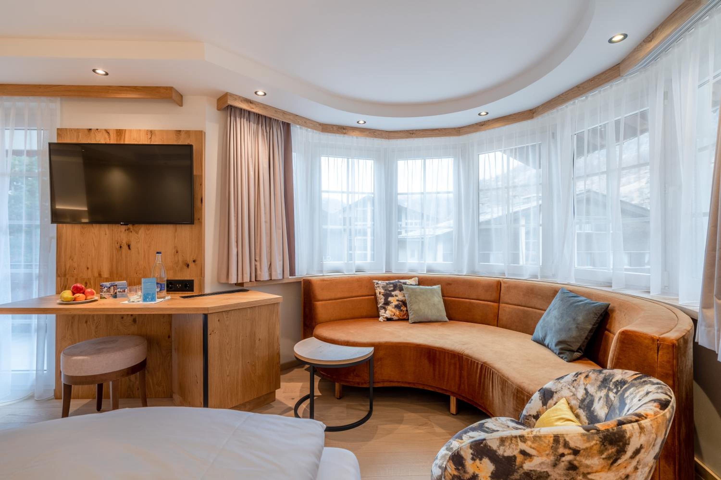 Large Double Room with Matterhorn View