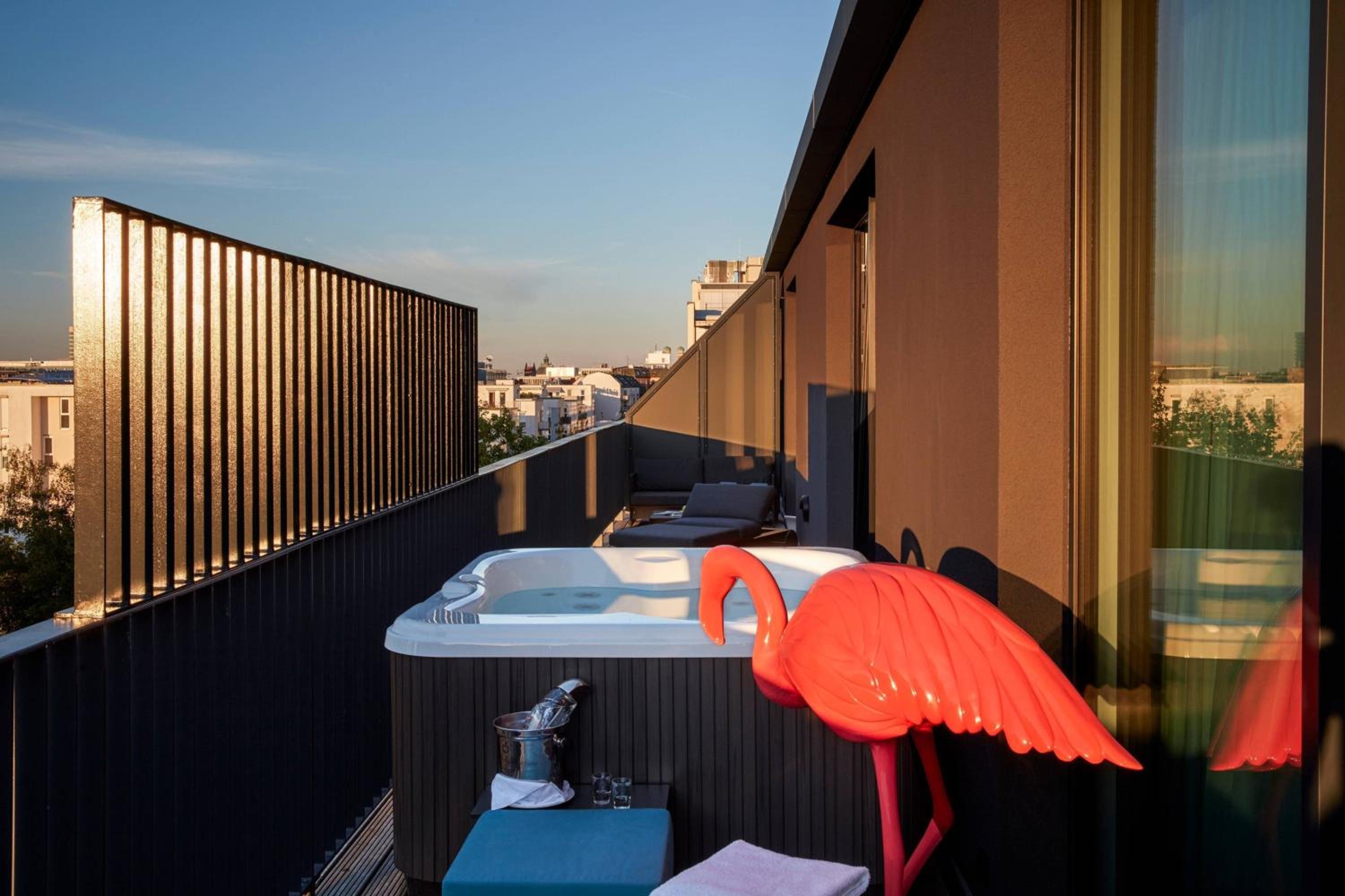 Deluxe Guest Room, Guest room, 1 King