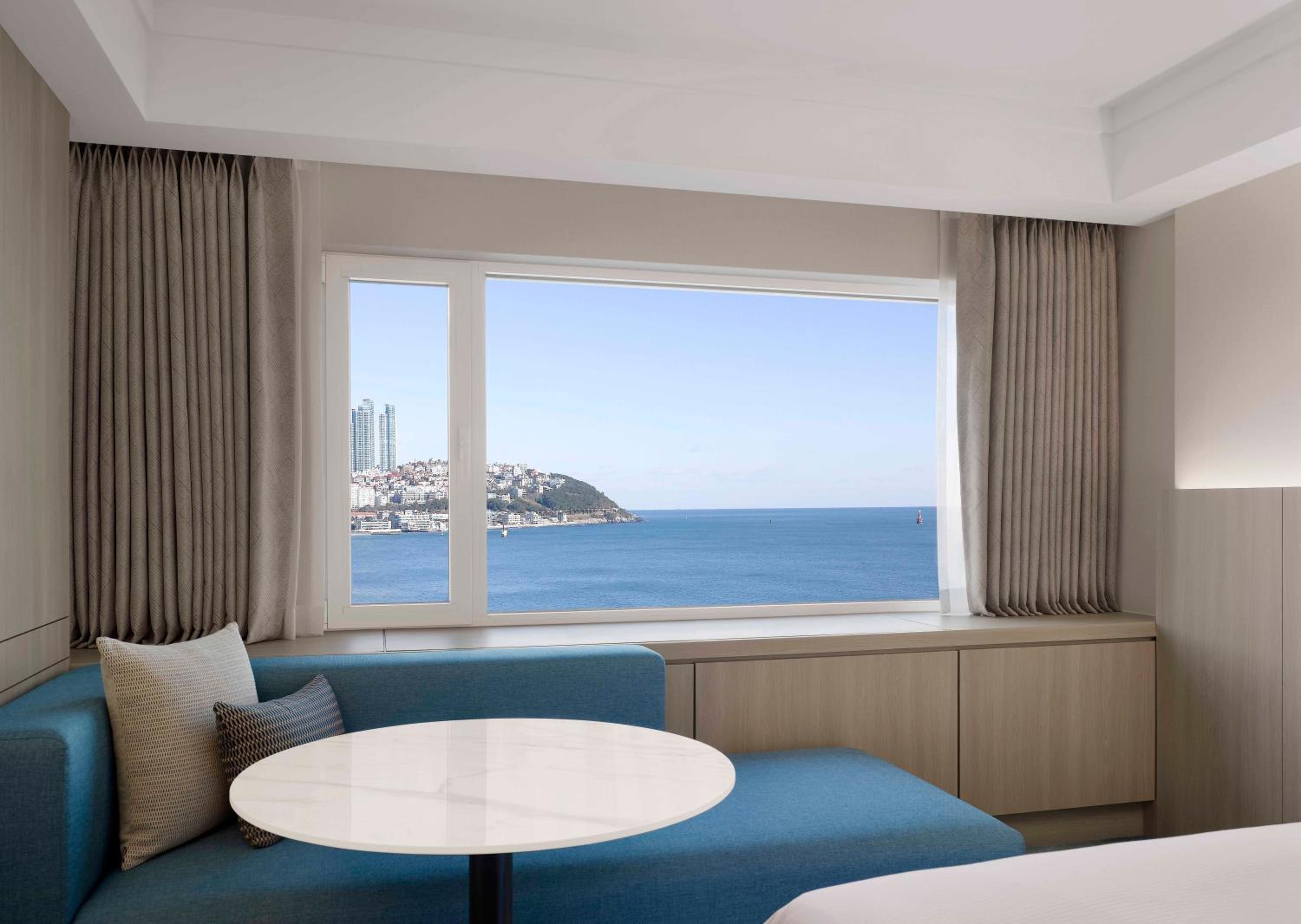 Deluxe Beach Triple,  3 Twin, Haeundae Beach view