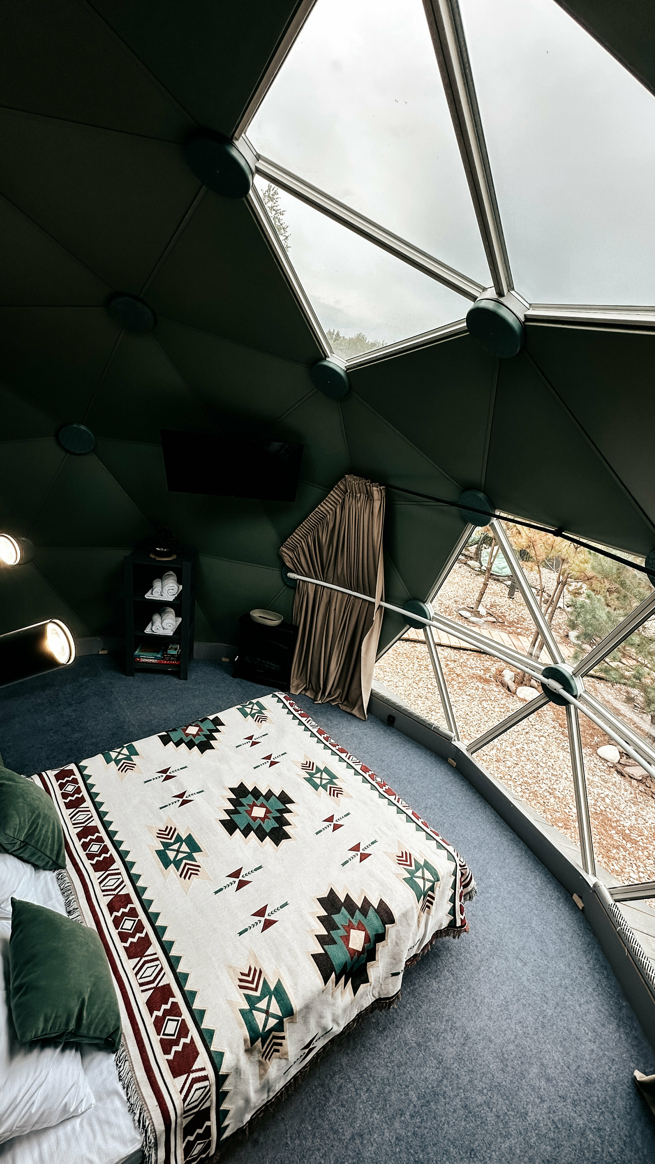 Купол Зеленый (2 взрослых максимум + 2 детей)