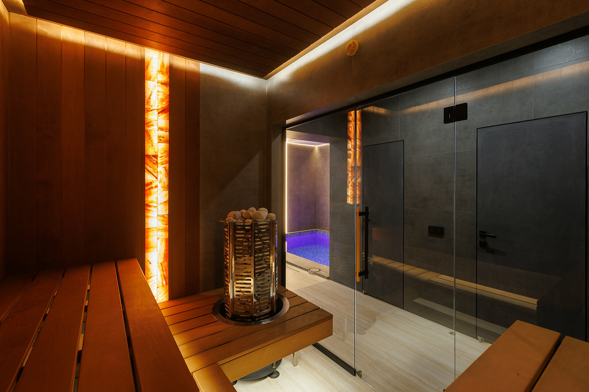 #4 ROCO SPA Luxx Номер СПА с бассейном, финской парной, купелью фурако и террасой