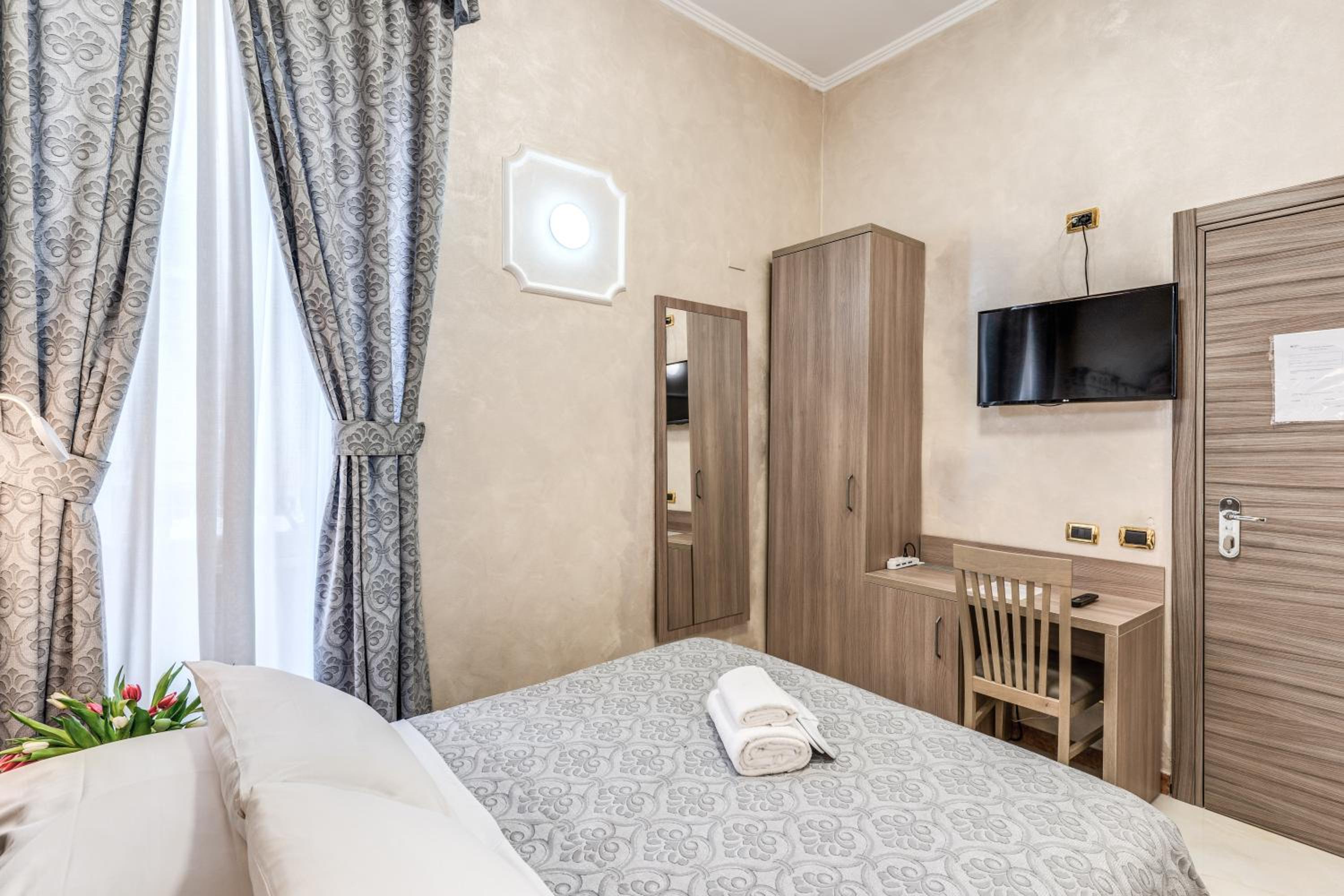 Classic Quadruple Room