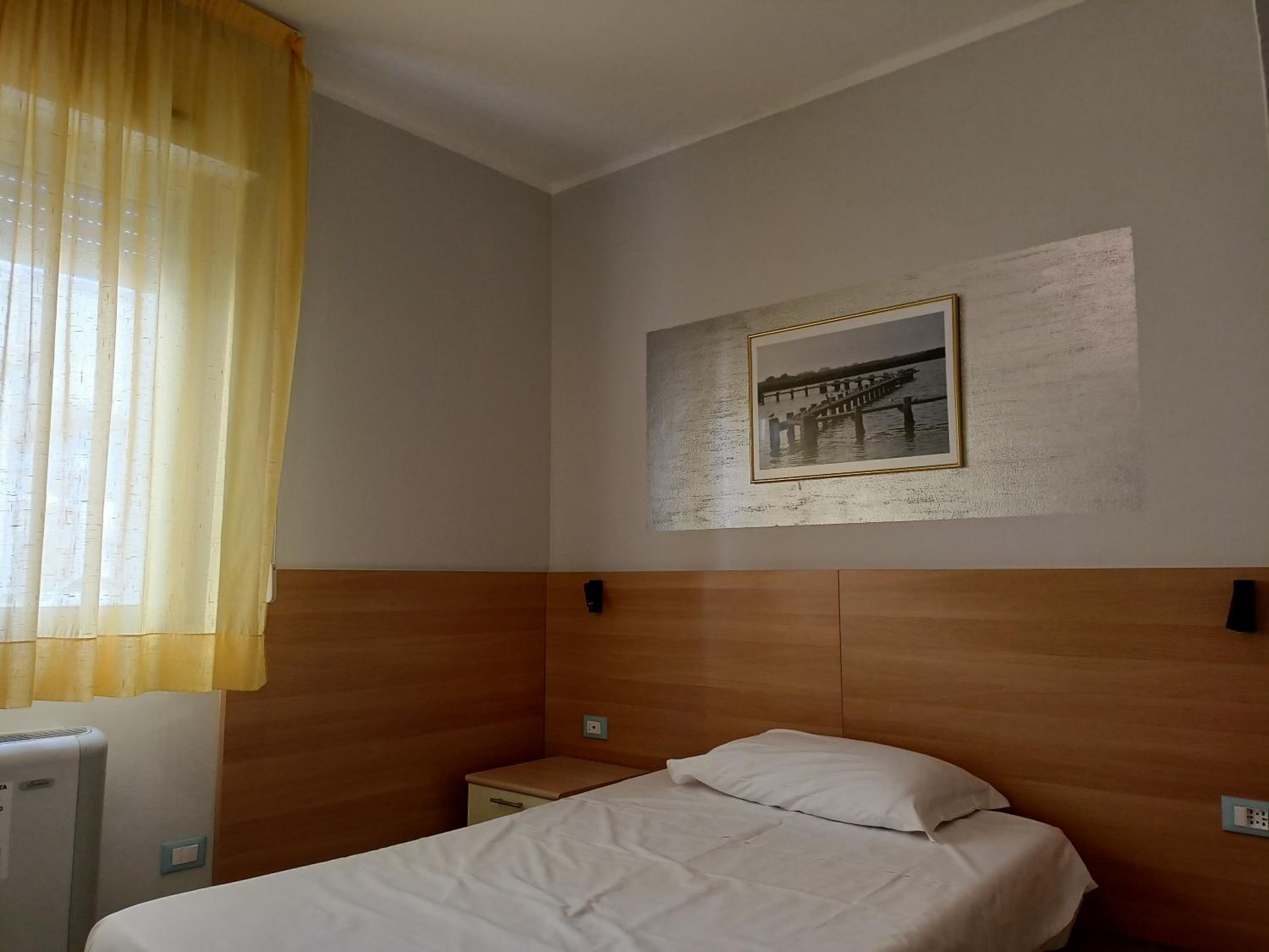 Single Room - Disability Access