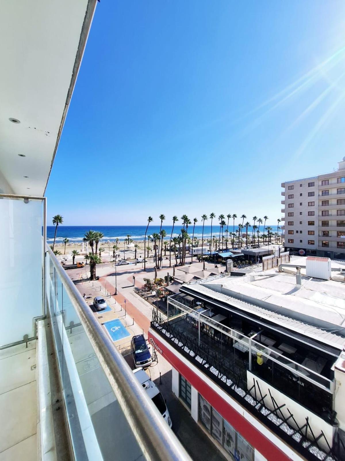 Studio with Sea View