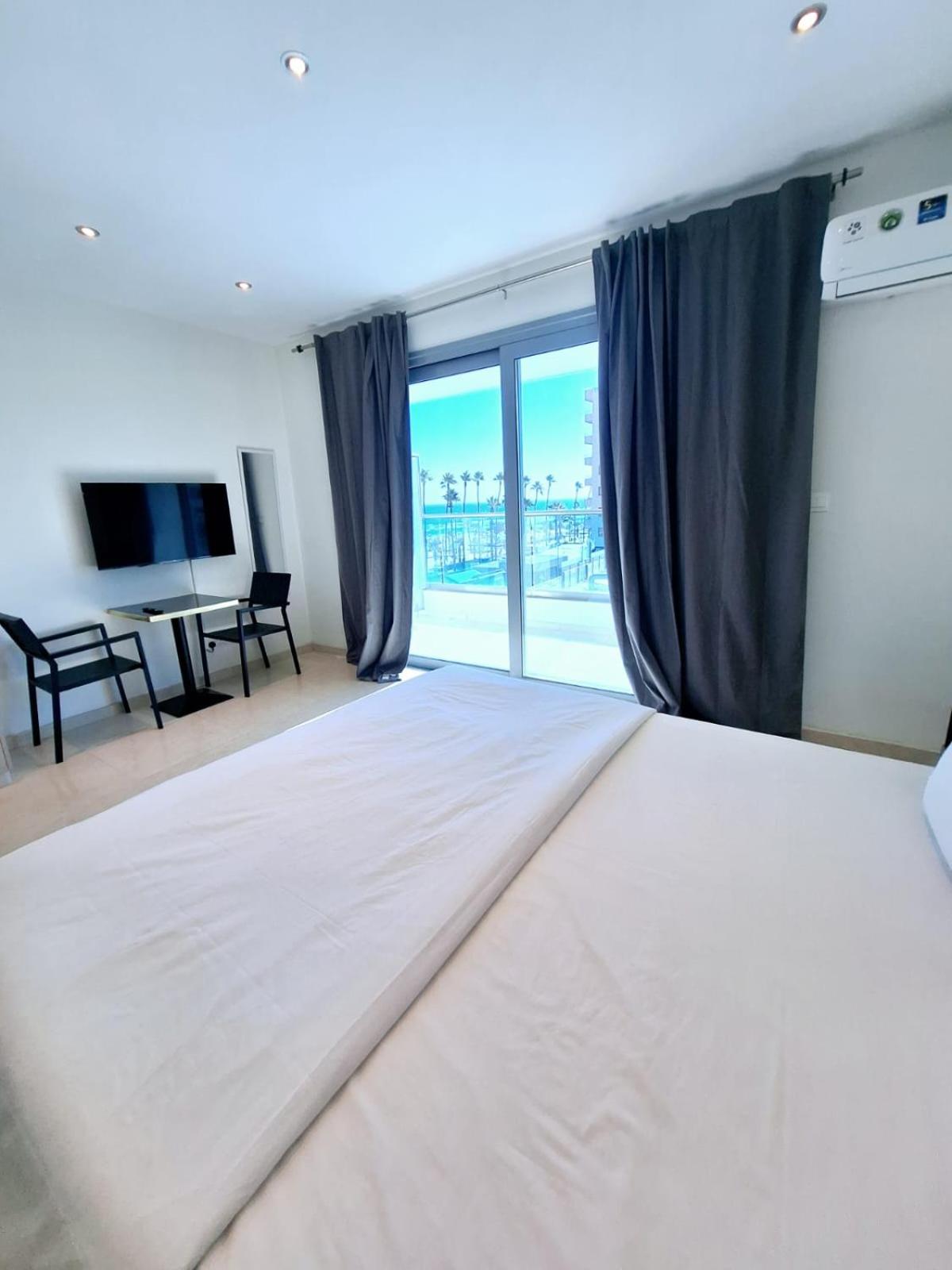 Studio with Sea View