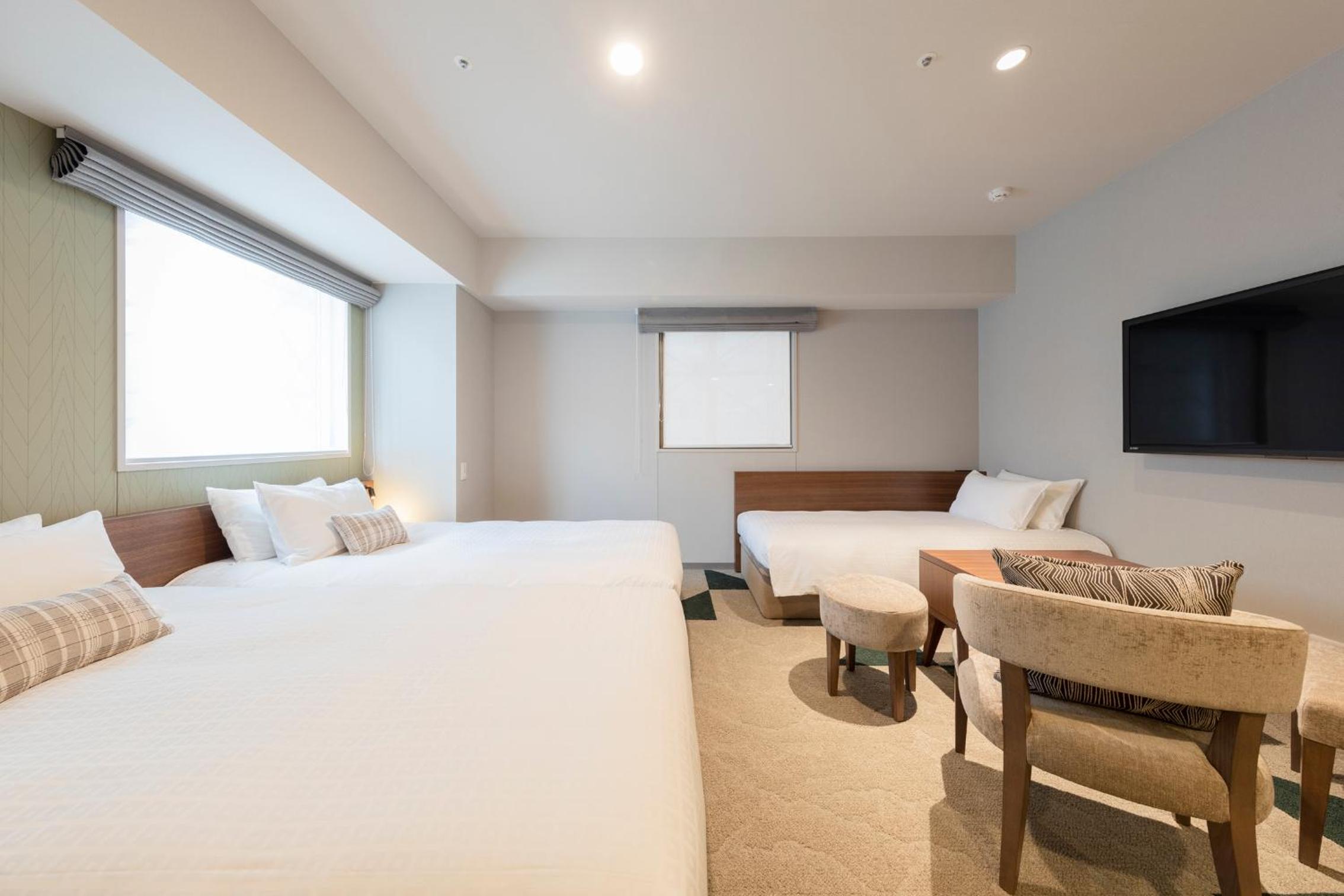 Premier Twin Room - Non-Smoking