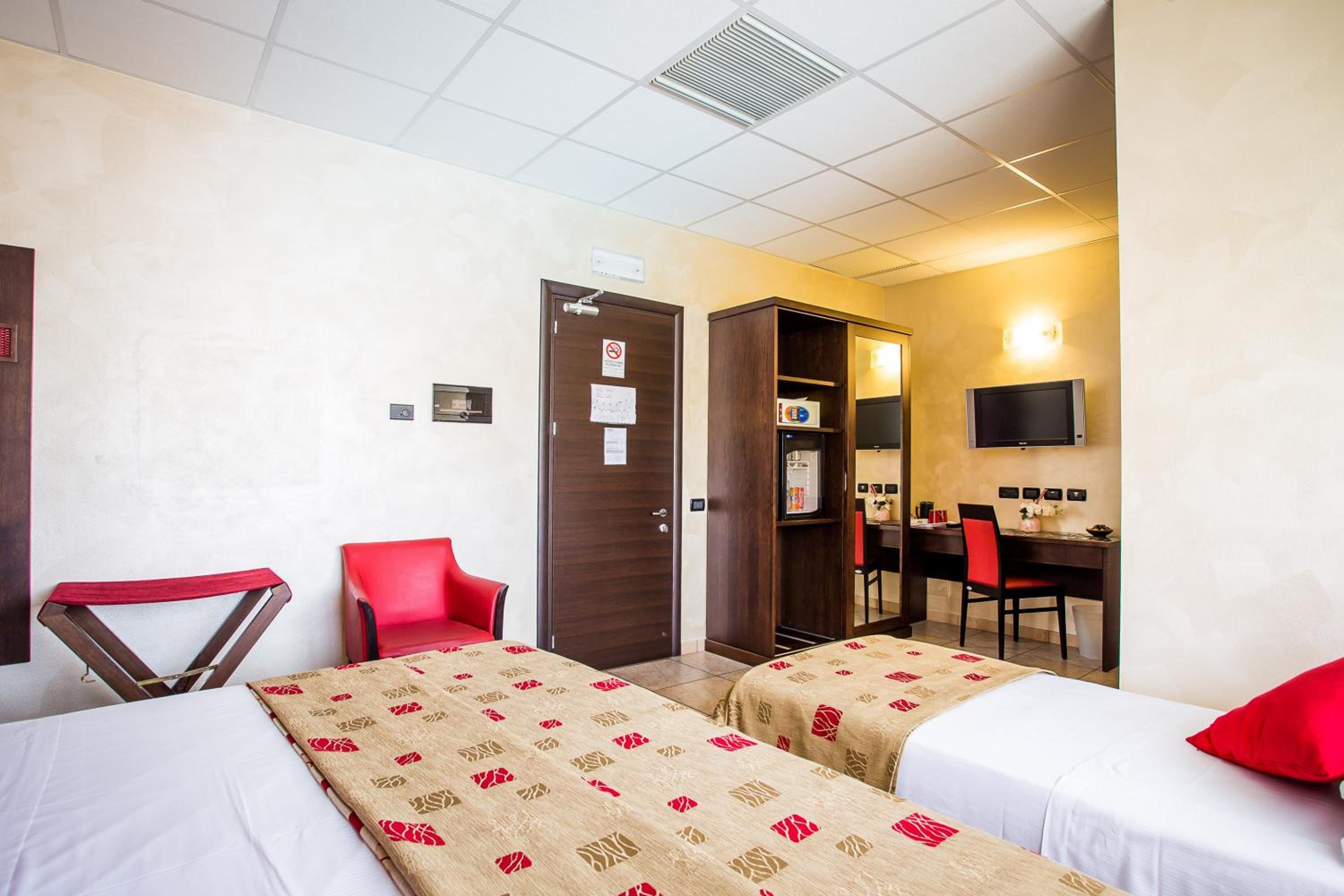 Deluxe Triple Room