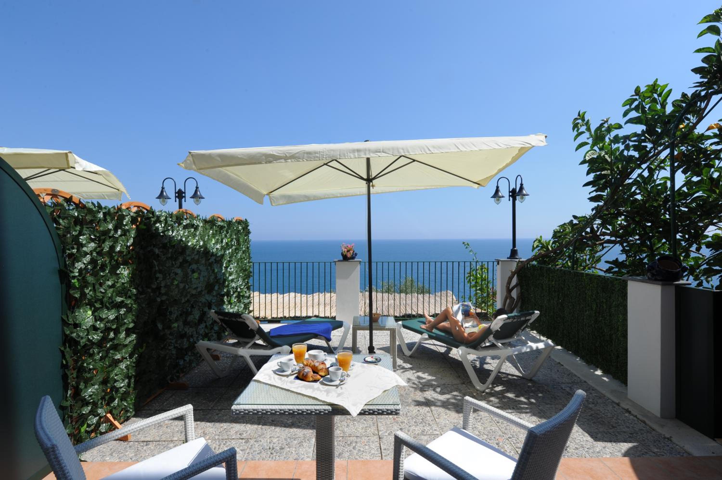 Deluxe Double Room with Sea View