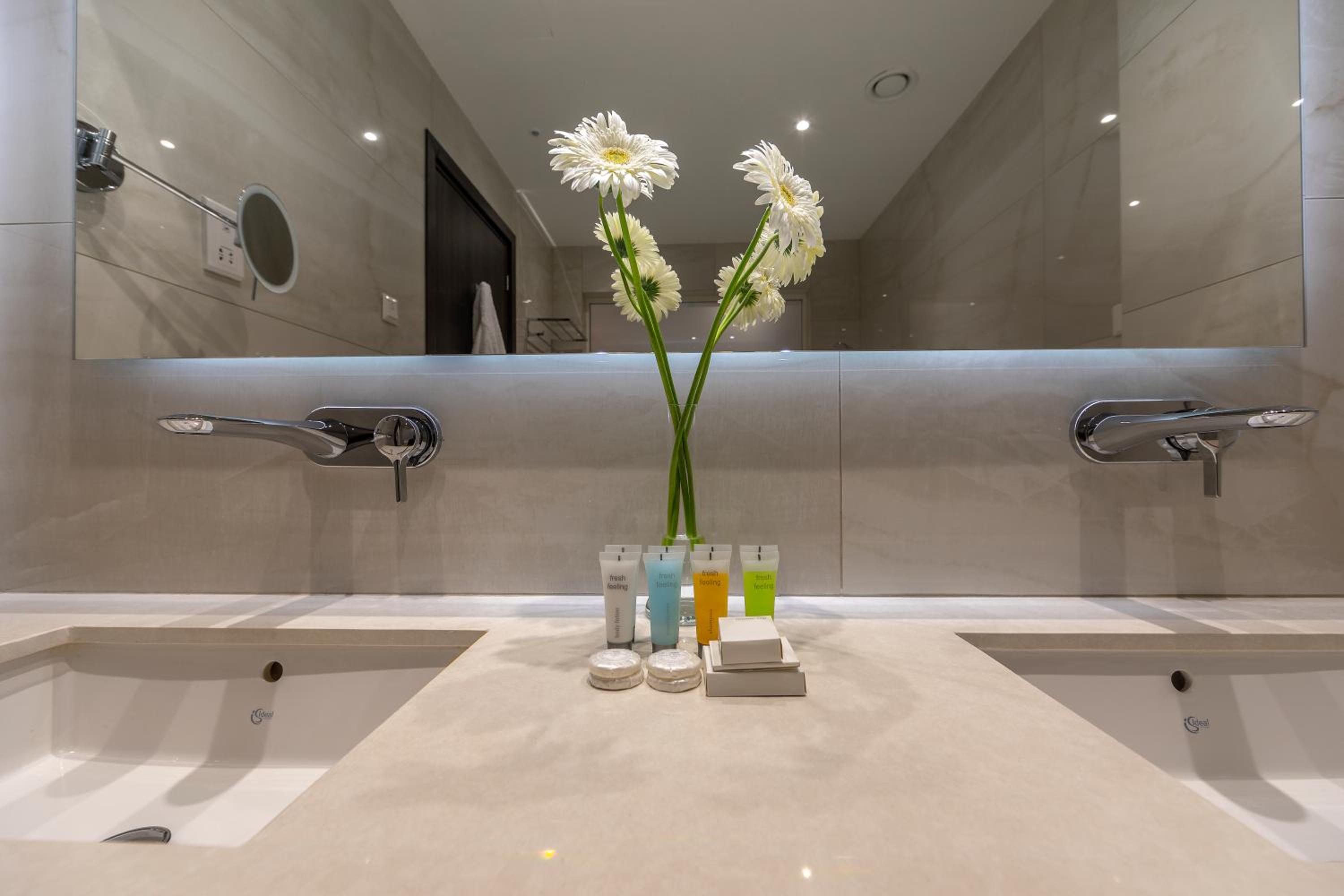 Family Room with Sea View