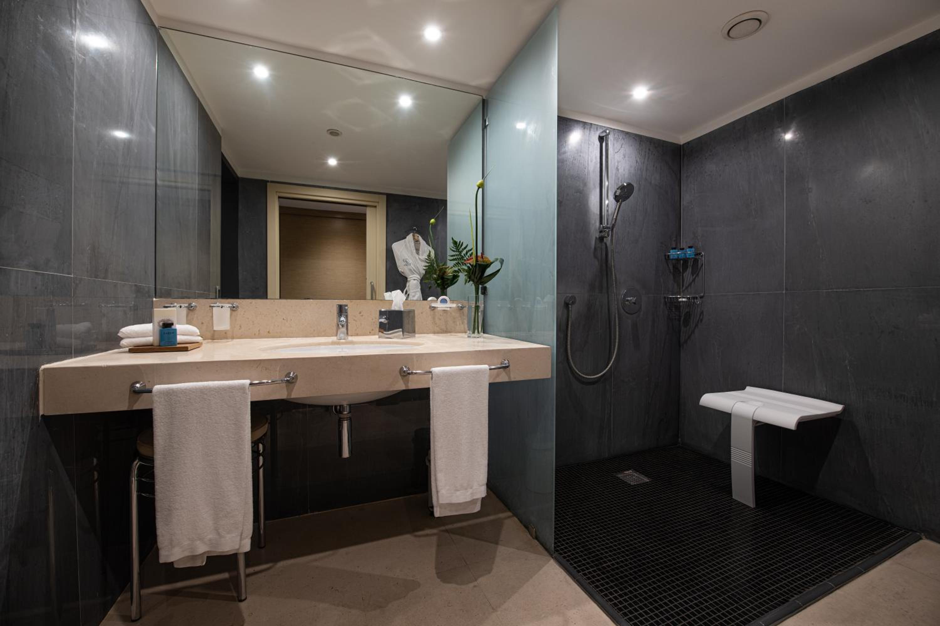 Superior Room - First floor Harbor view