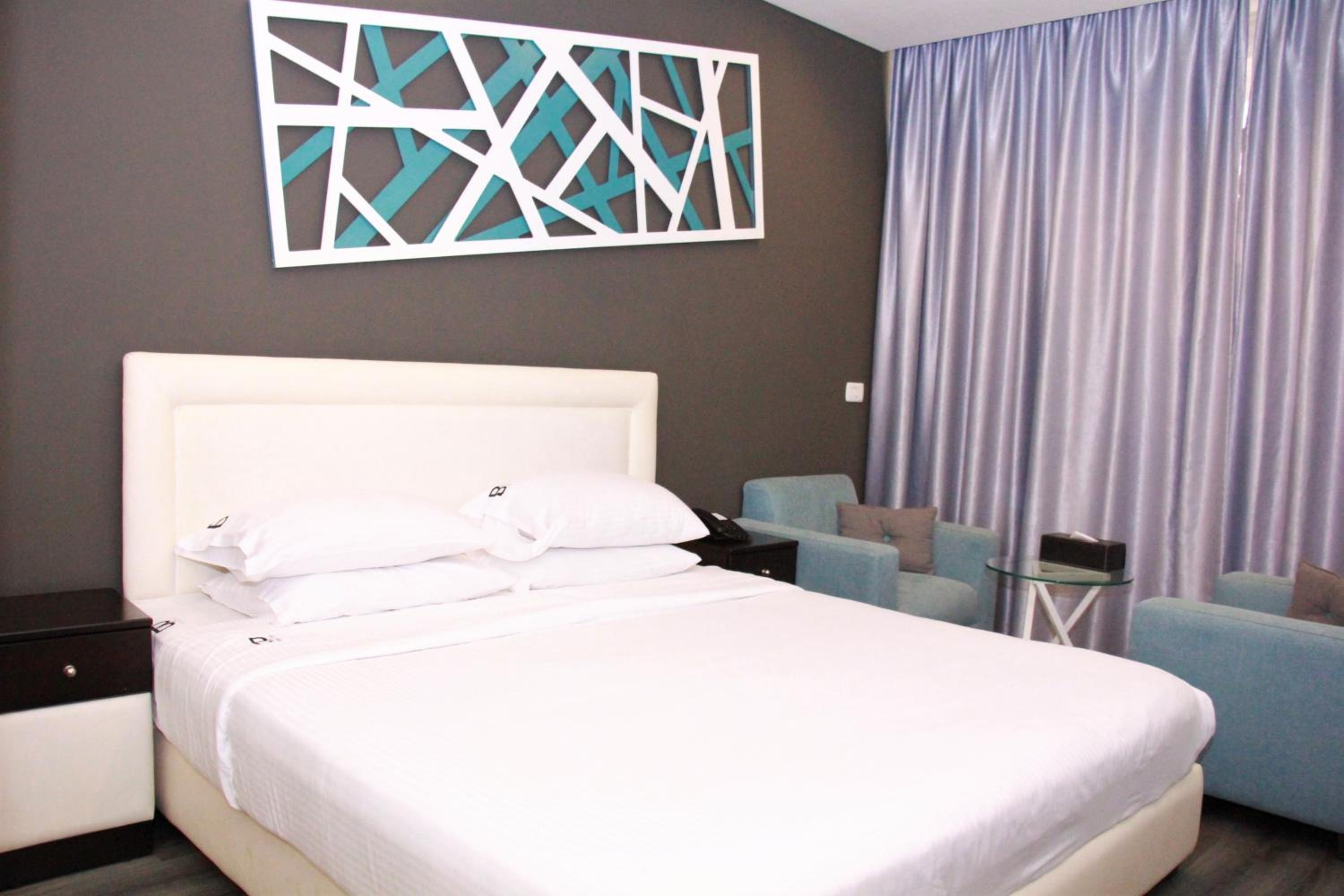 Deluxe King Room with Balcony