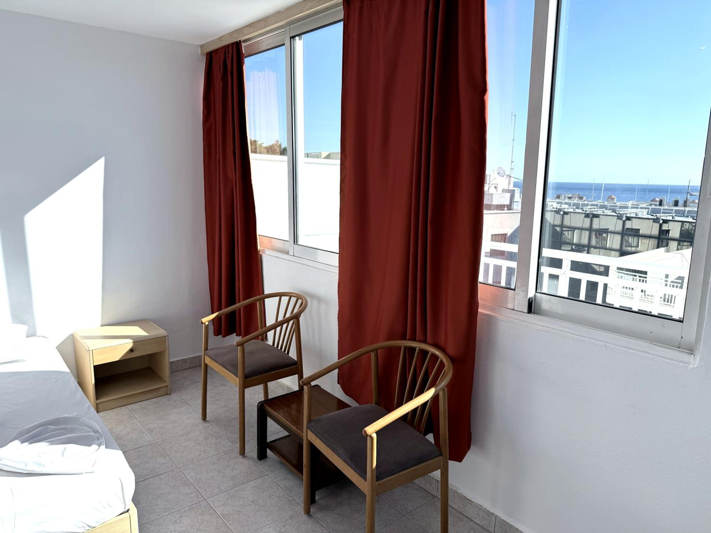Superior Room with City and Sea View