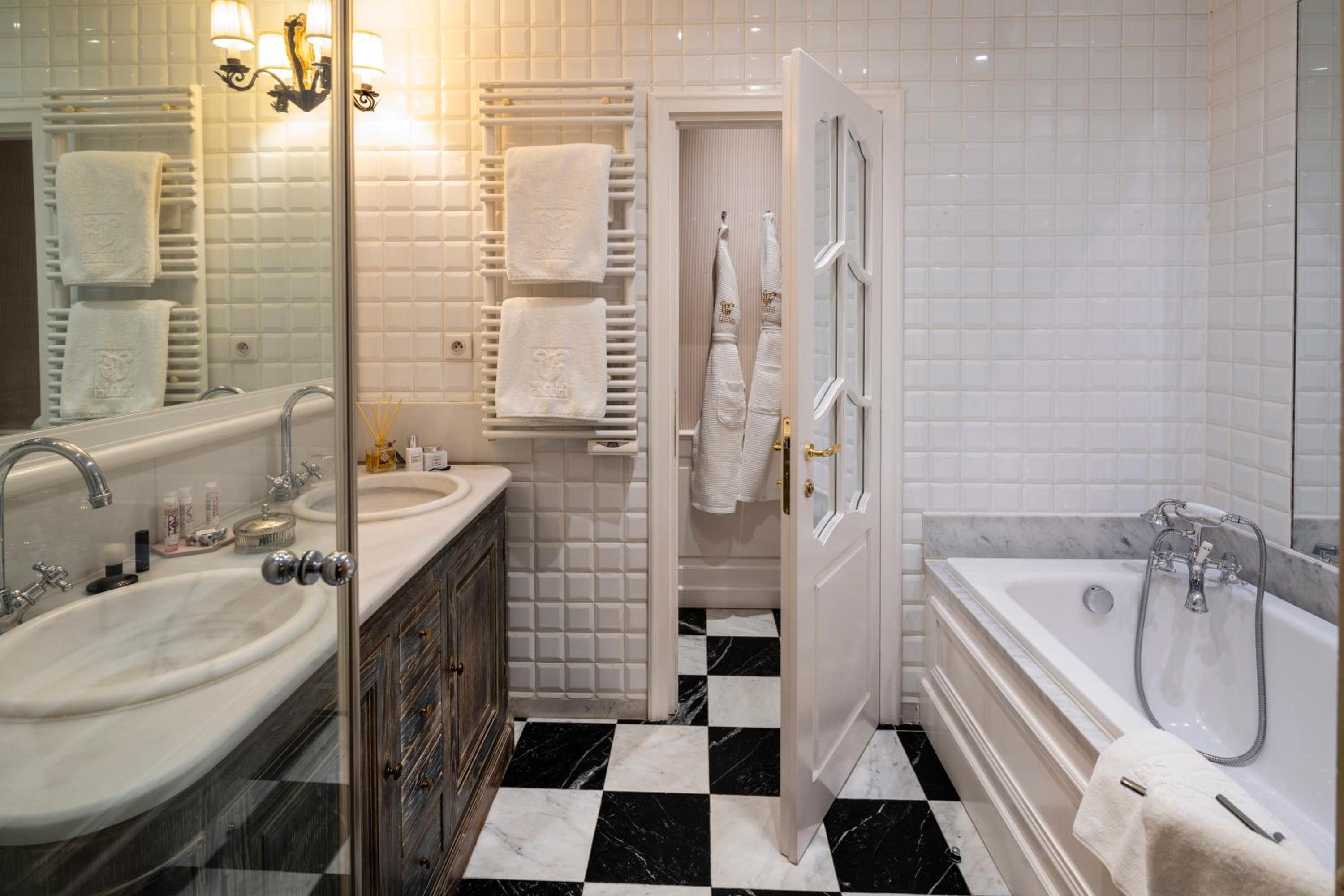 Junior Suite with Free Spa Access