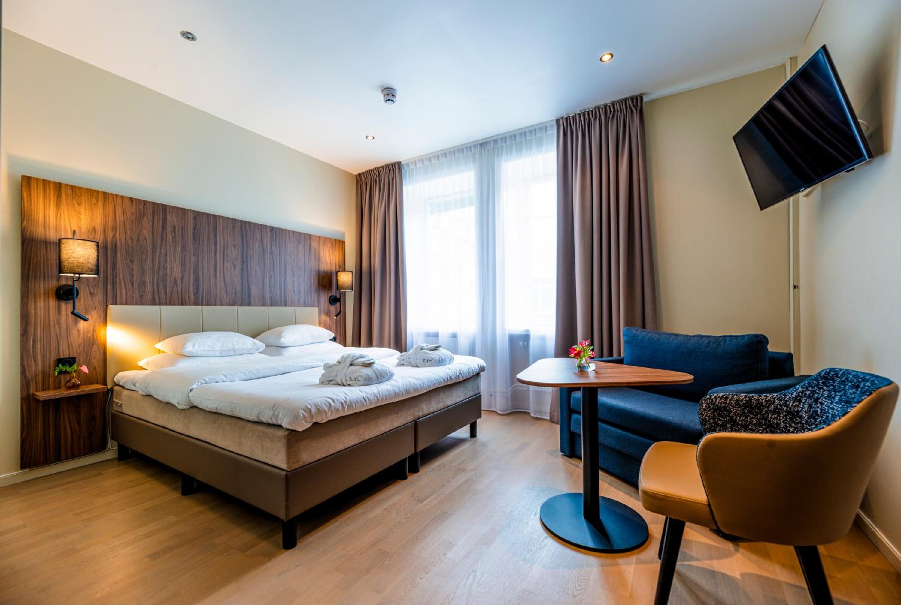 Superior King Room with Sofa Bed