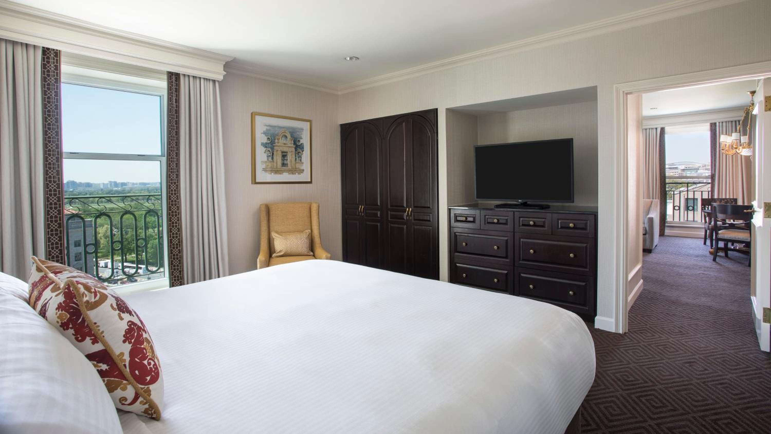 One-Bedroom King Suite with View