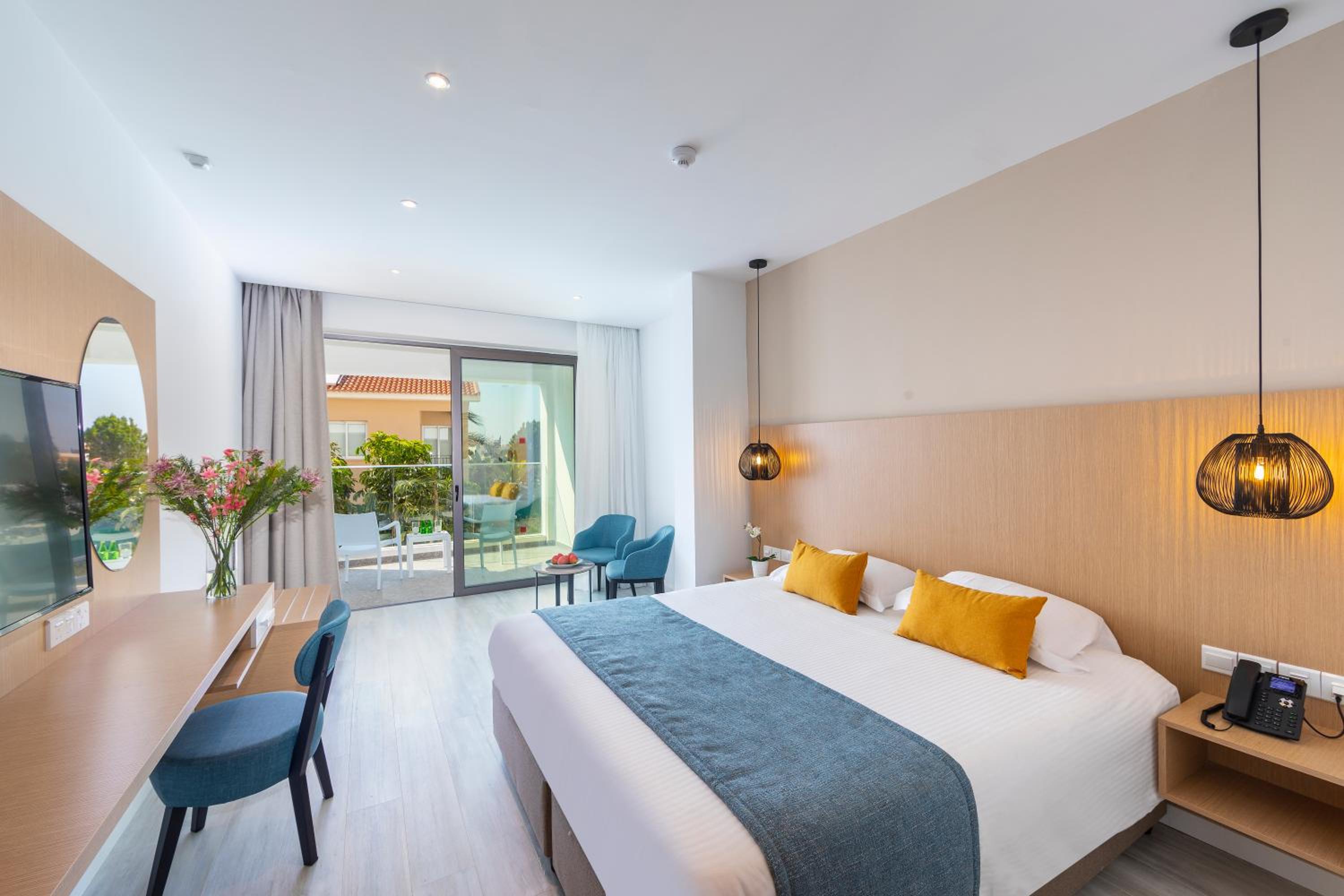 Double or Twin Room with Inland View