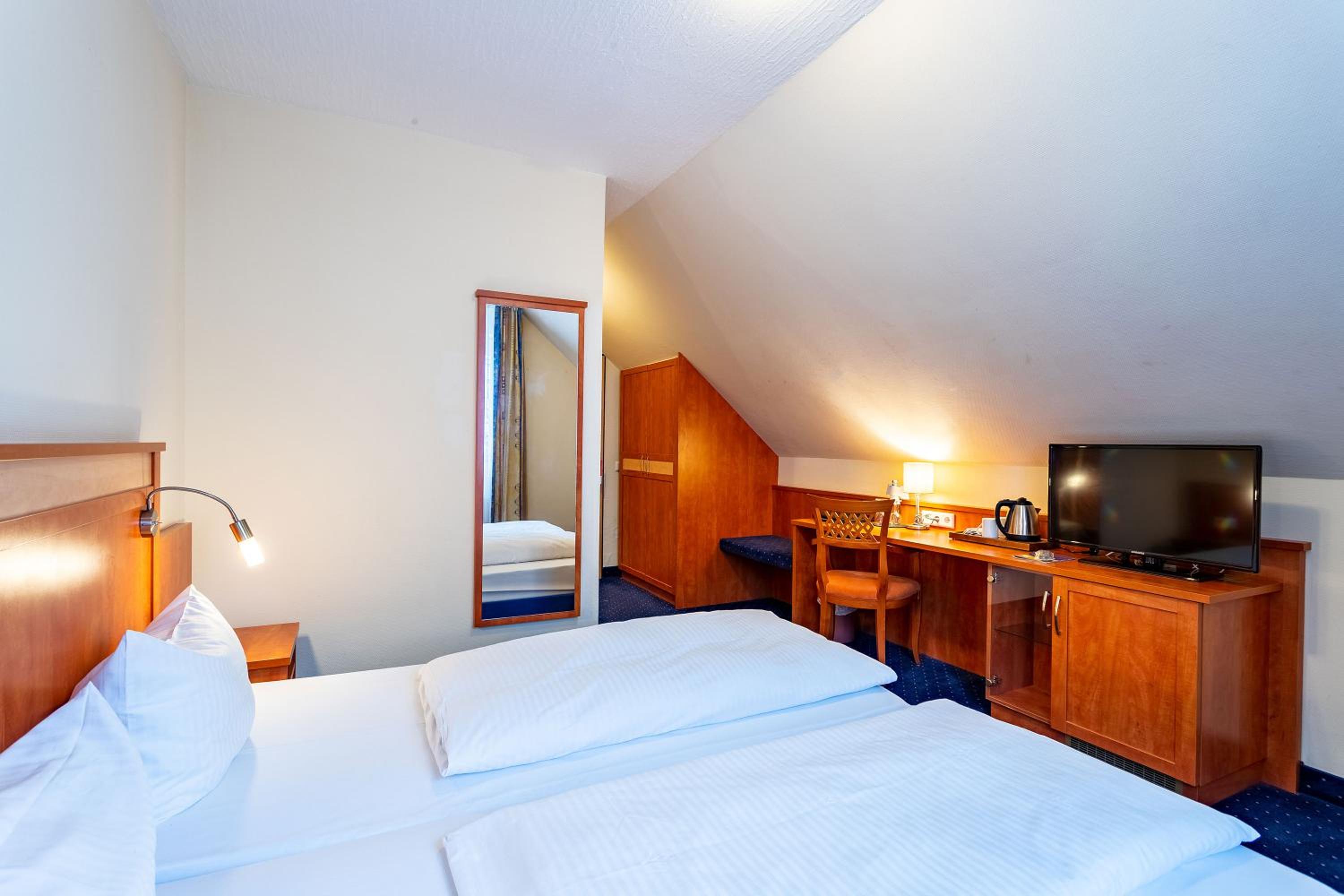 Comfort Double or Twin Room