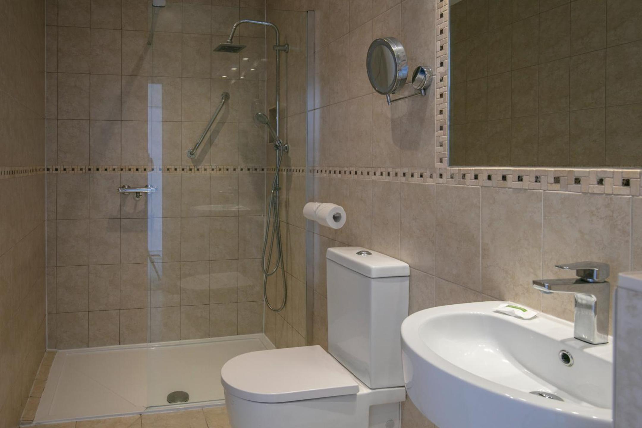 Double Room with Double Bed and Sea View - Non-Smoking