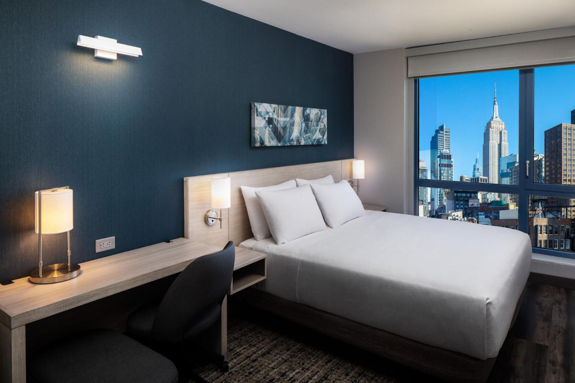King Room with Skyline View 