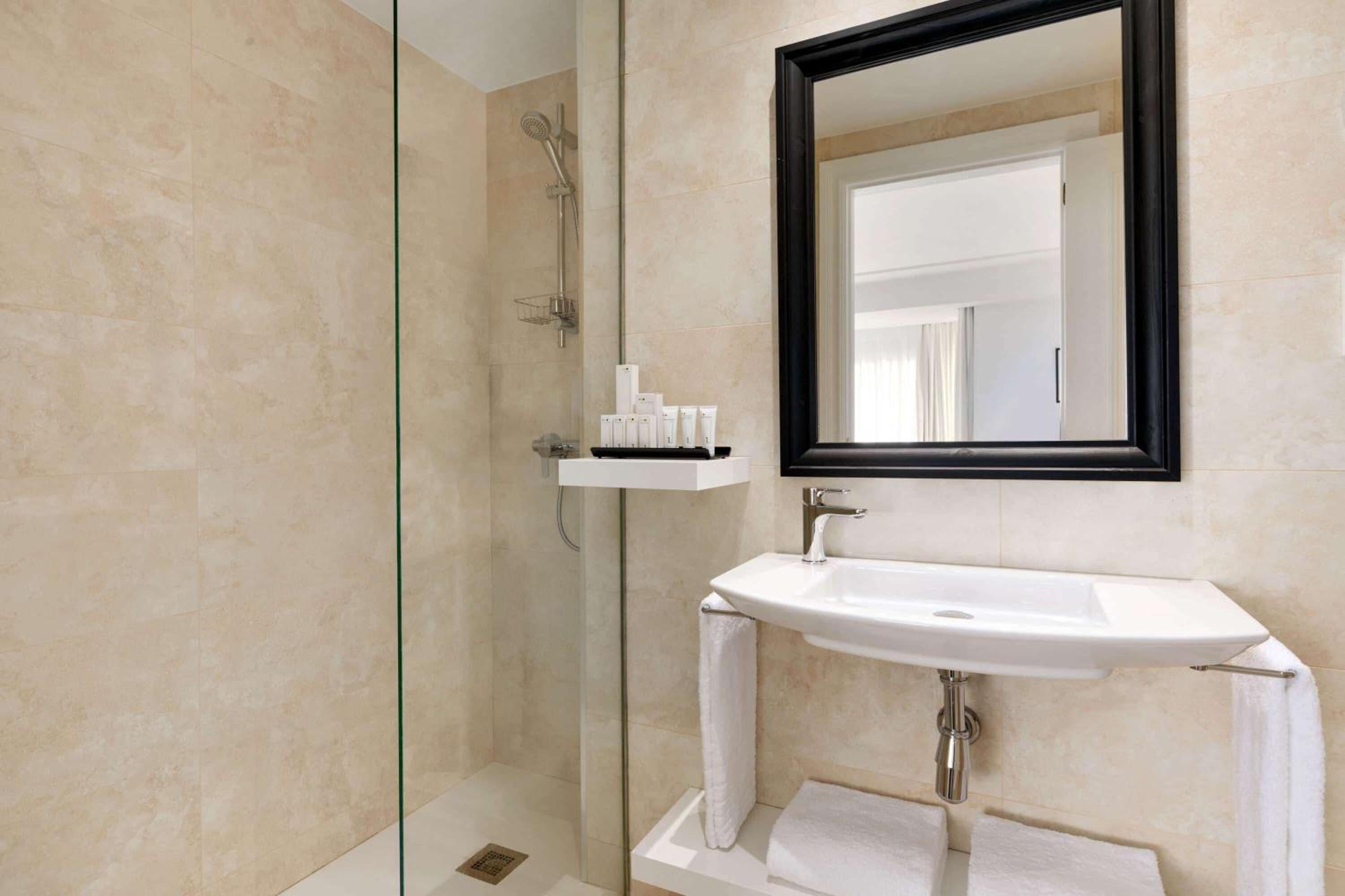 Executive Double Room - Non-Smoking