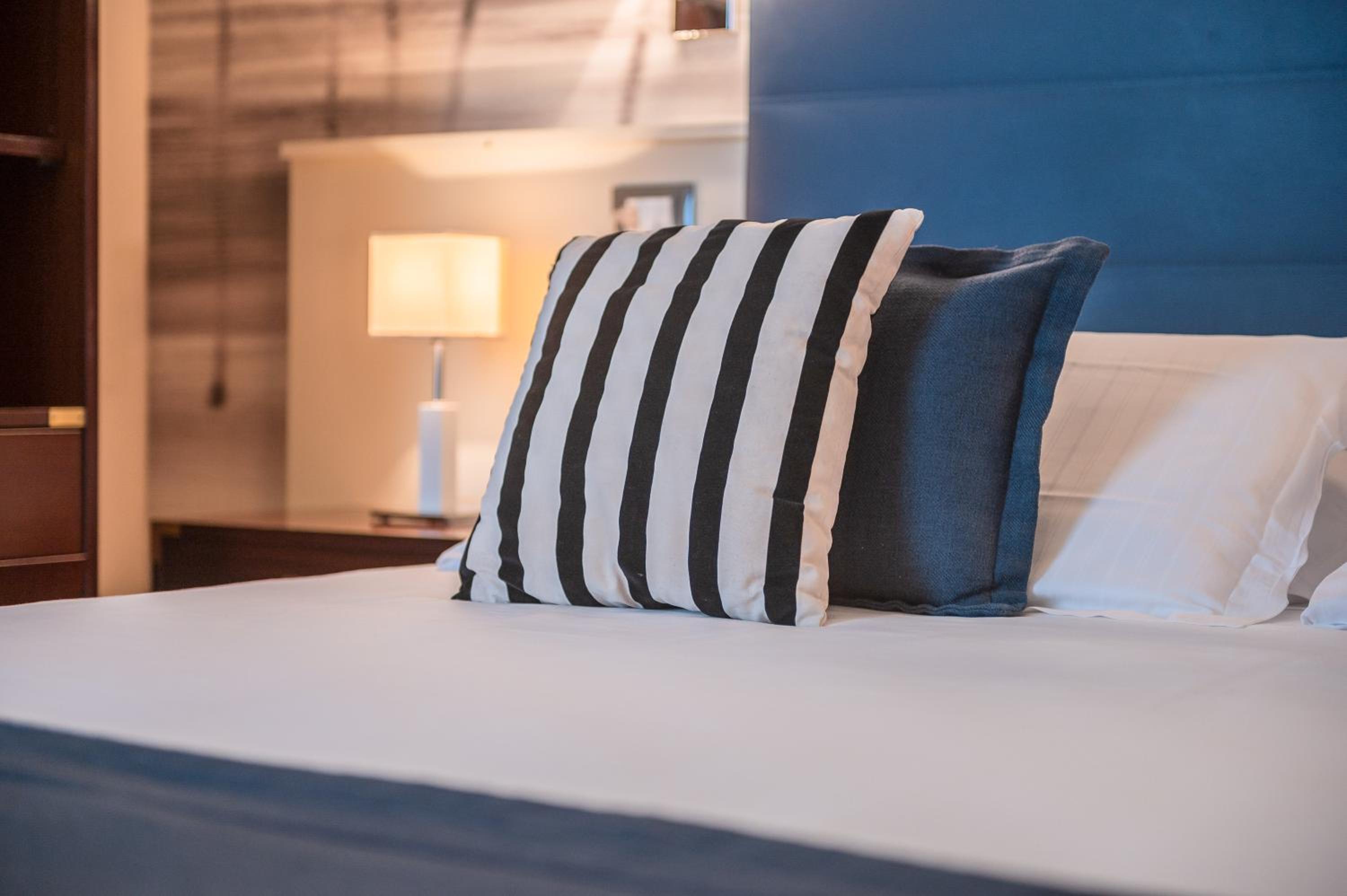 Two Connecting Classic Double or Twin Rooms