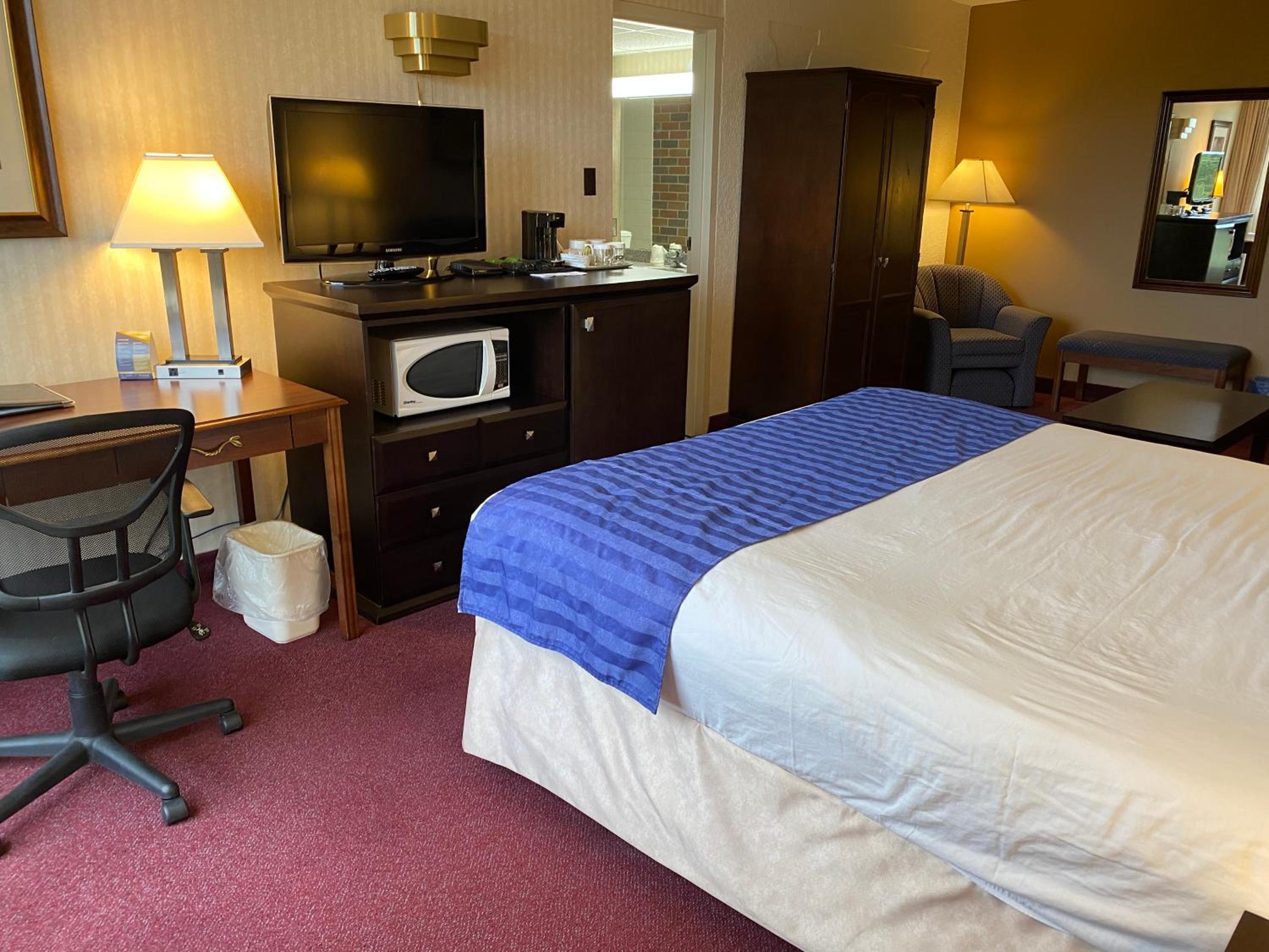 King Room with Sofa Bed - Non-Smoking