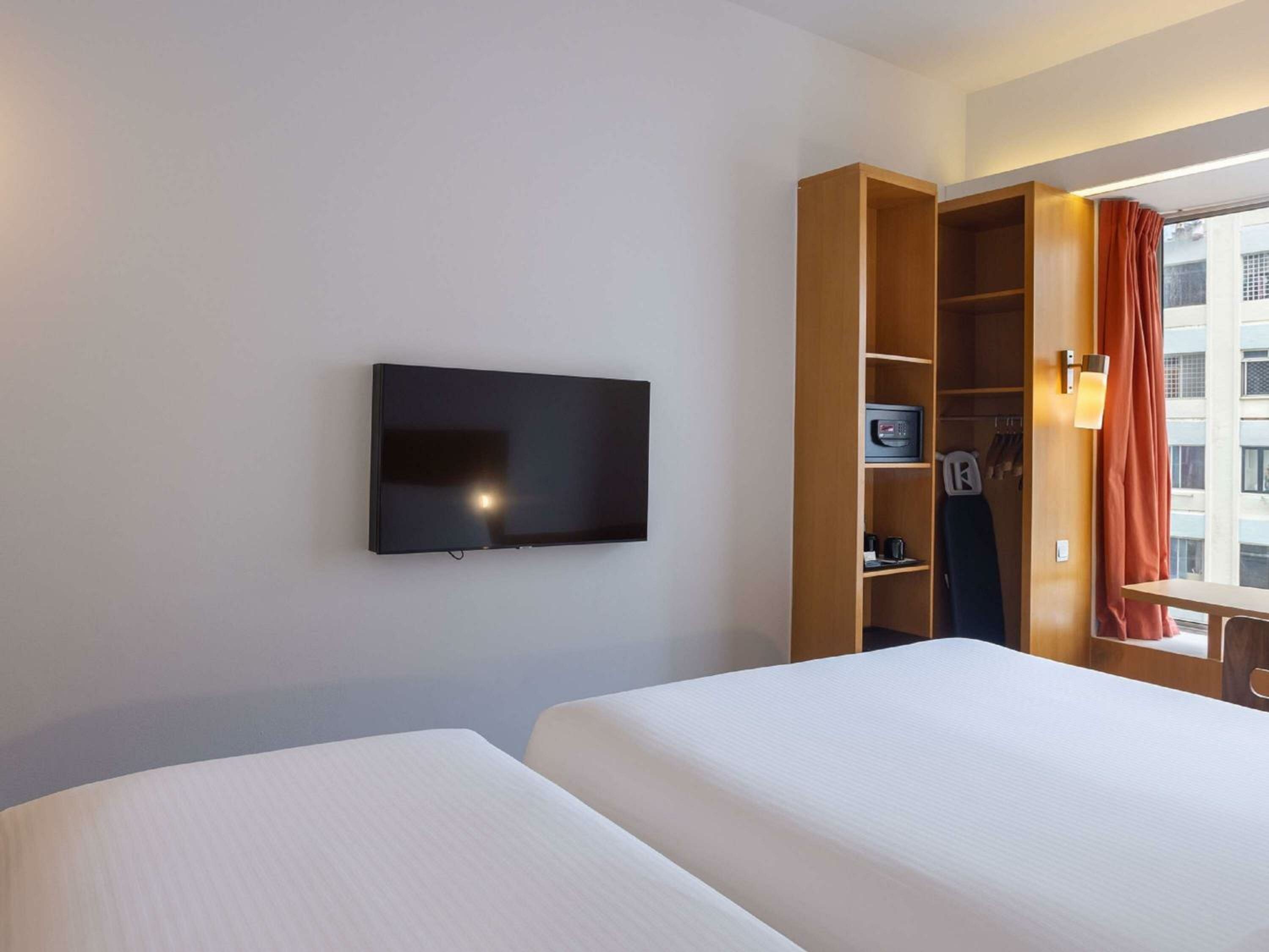 Superior Family Room