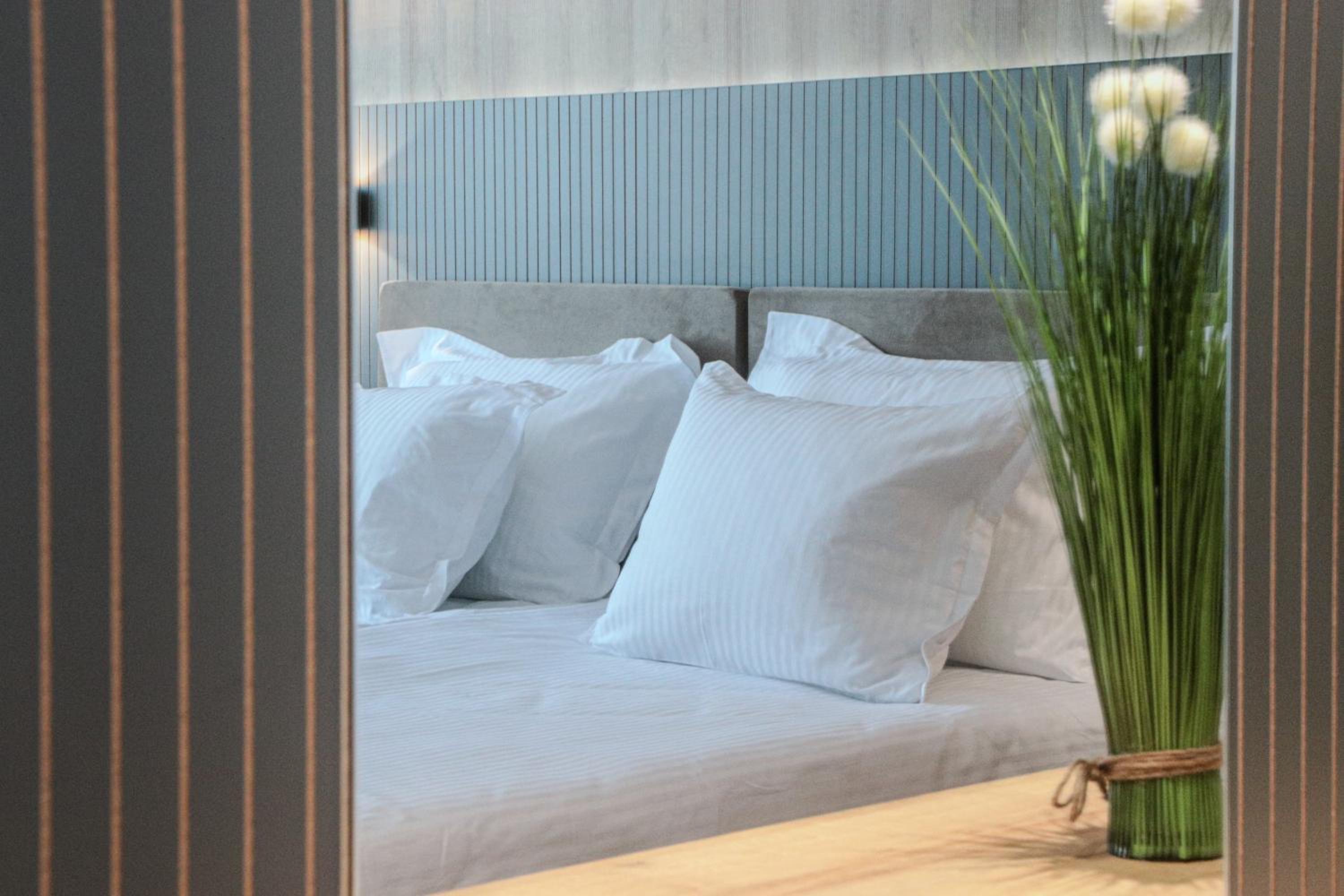 Superior Twin Room with Sofa Bed - Non-Smoking
