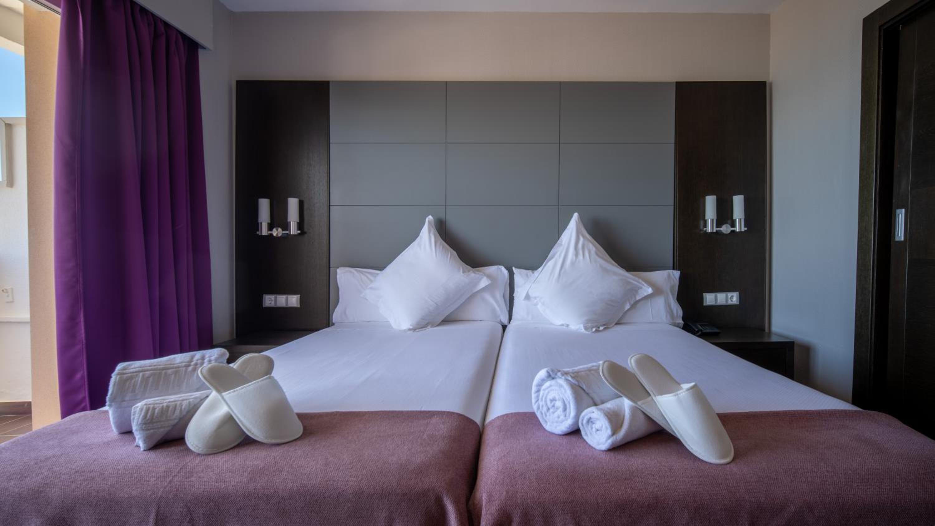 Superior Twin Room with Sea View