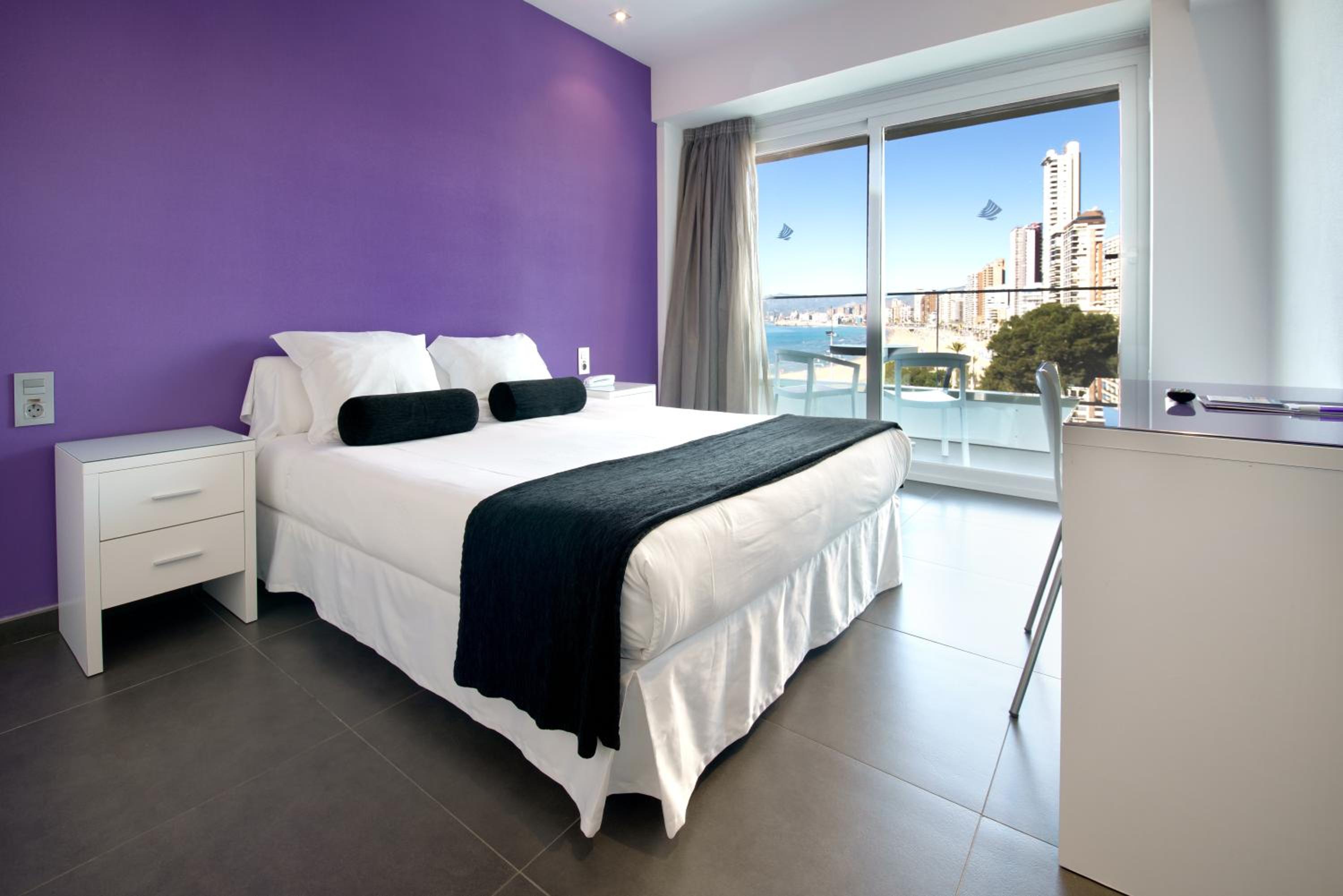 Double or Twin Room with Side Sea View with Terrace 1 - 2 beds