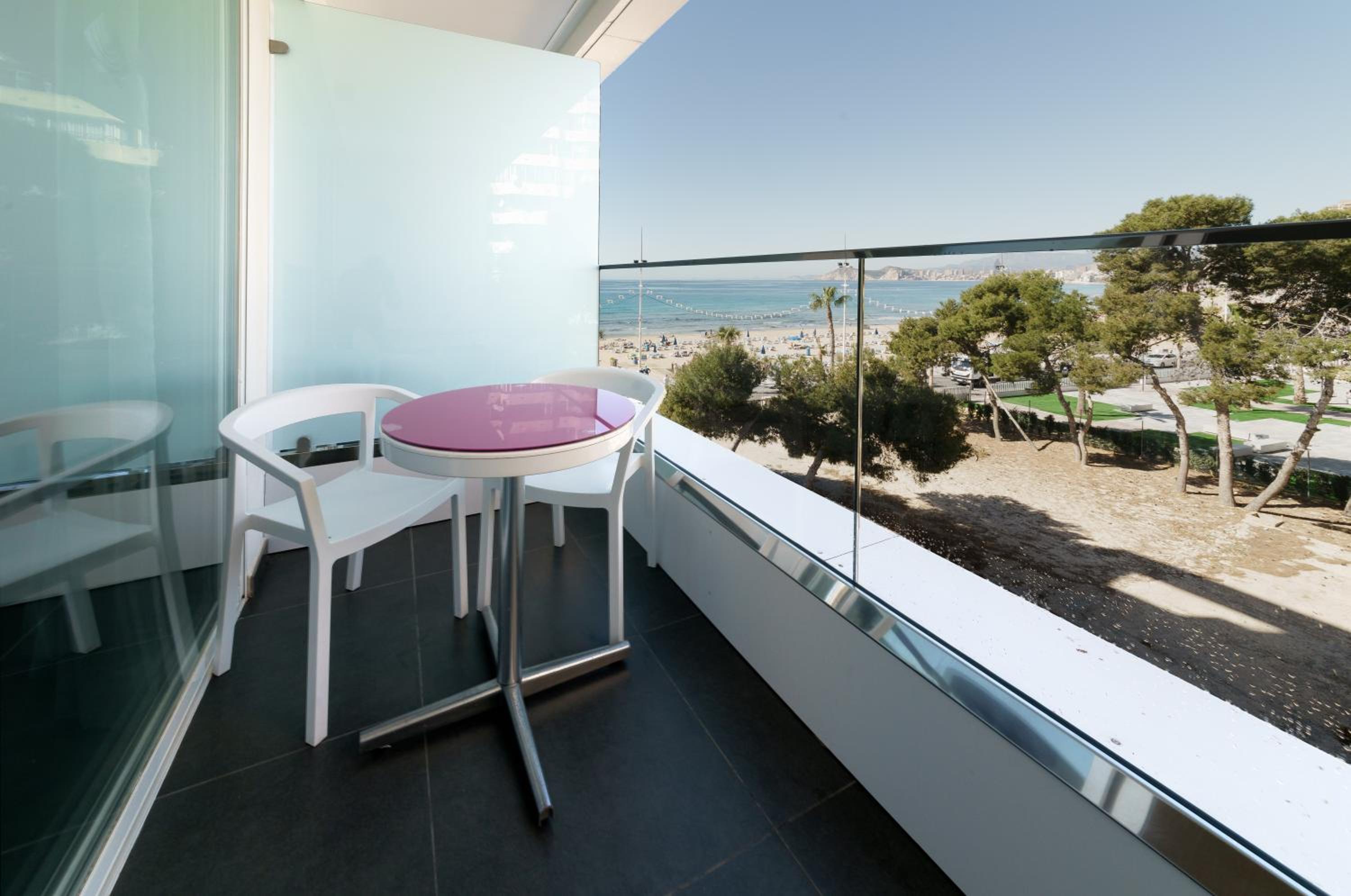 Double or Twin Room with Side Sea View with Terrace 1 - 2 beds