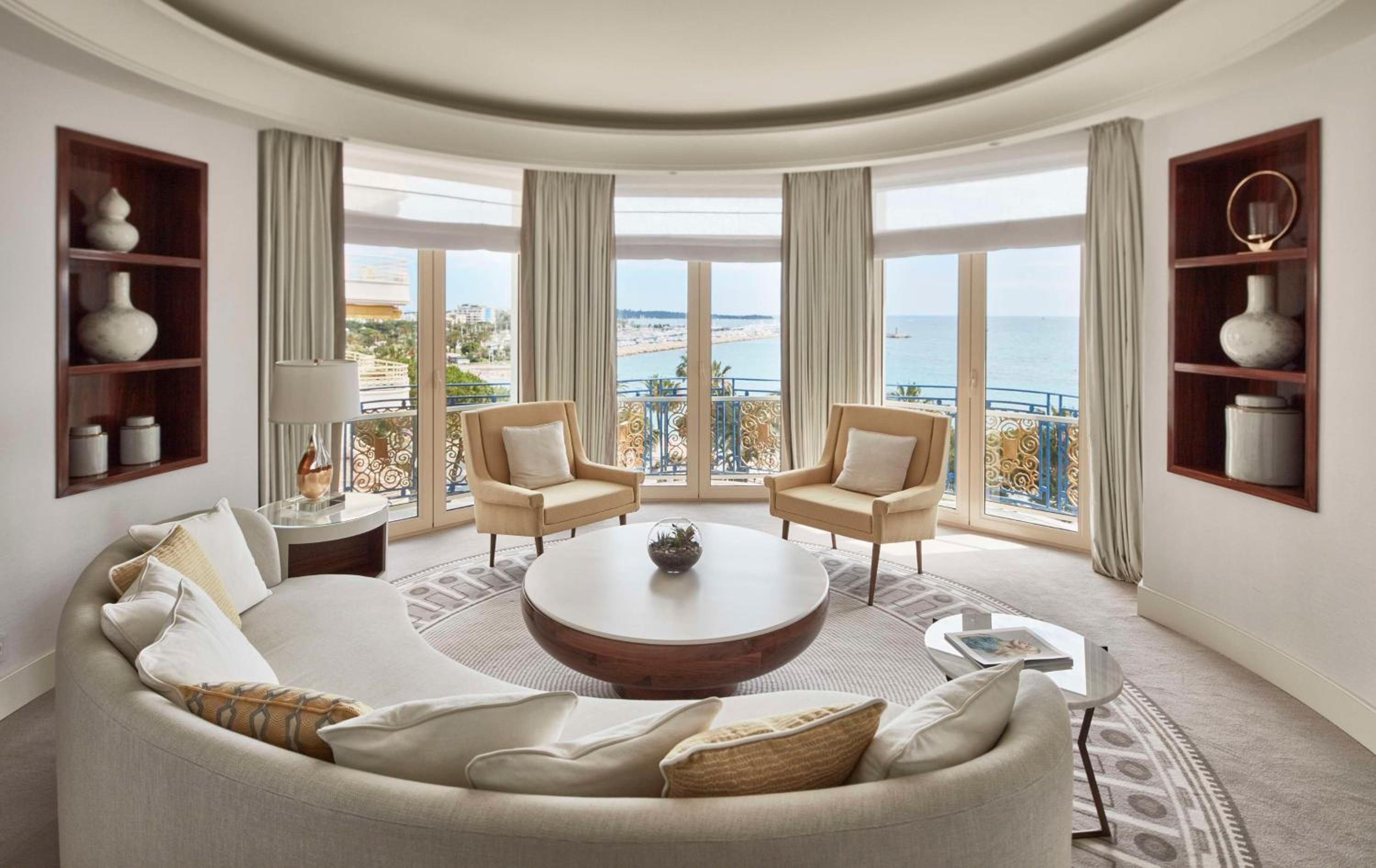 Prestige King Suite with Sea view