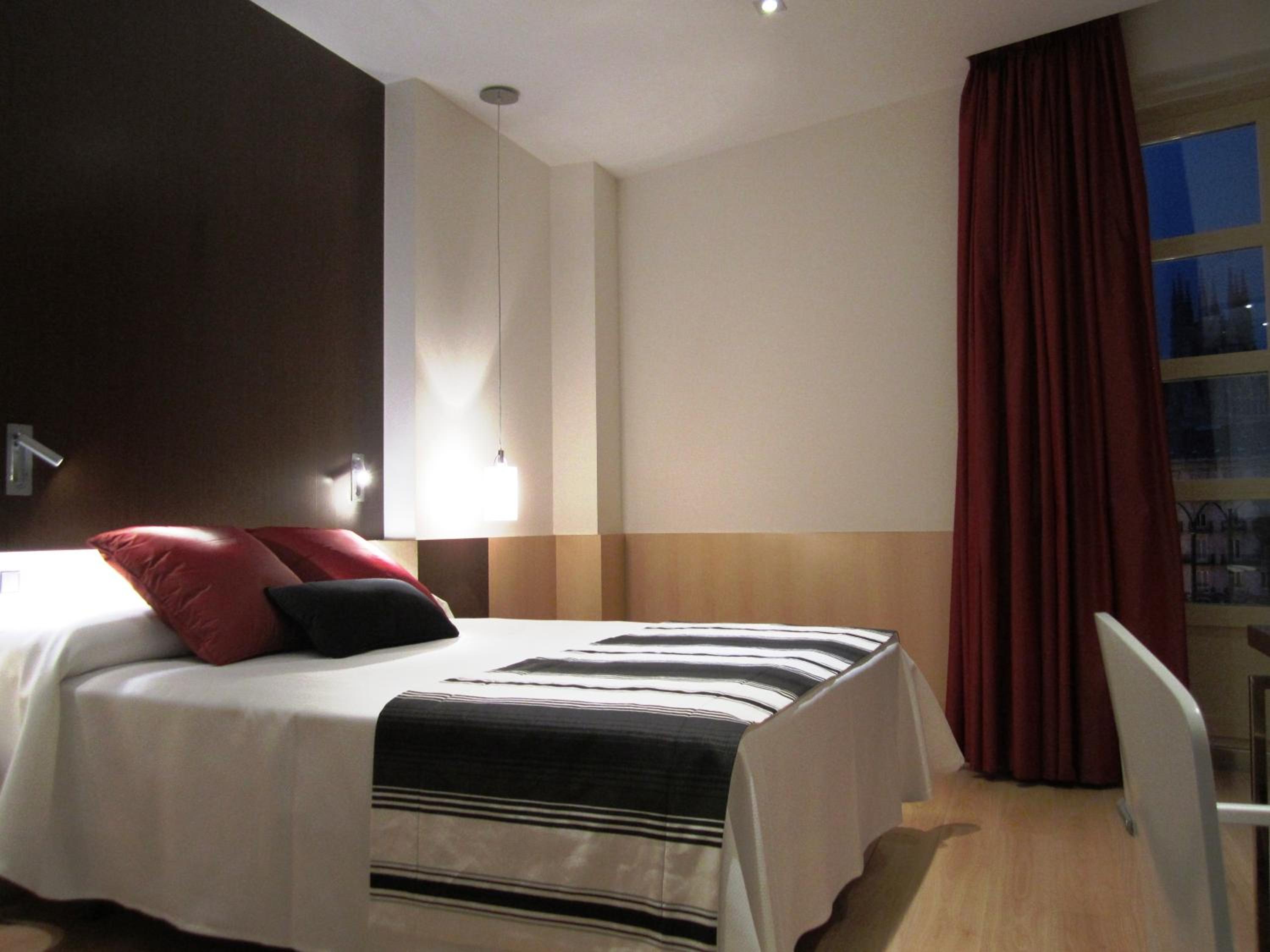 Single Room with View