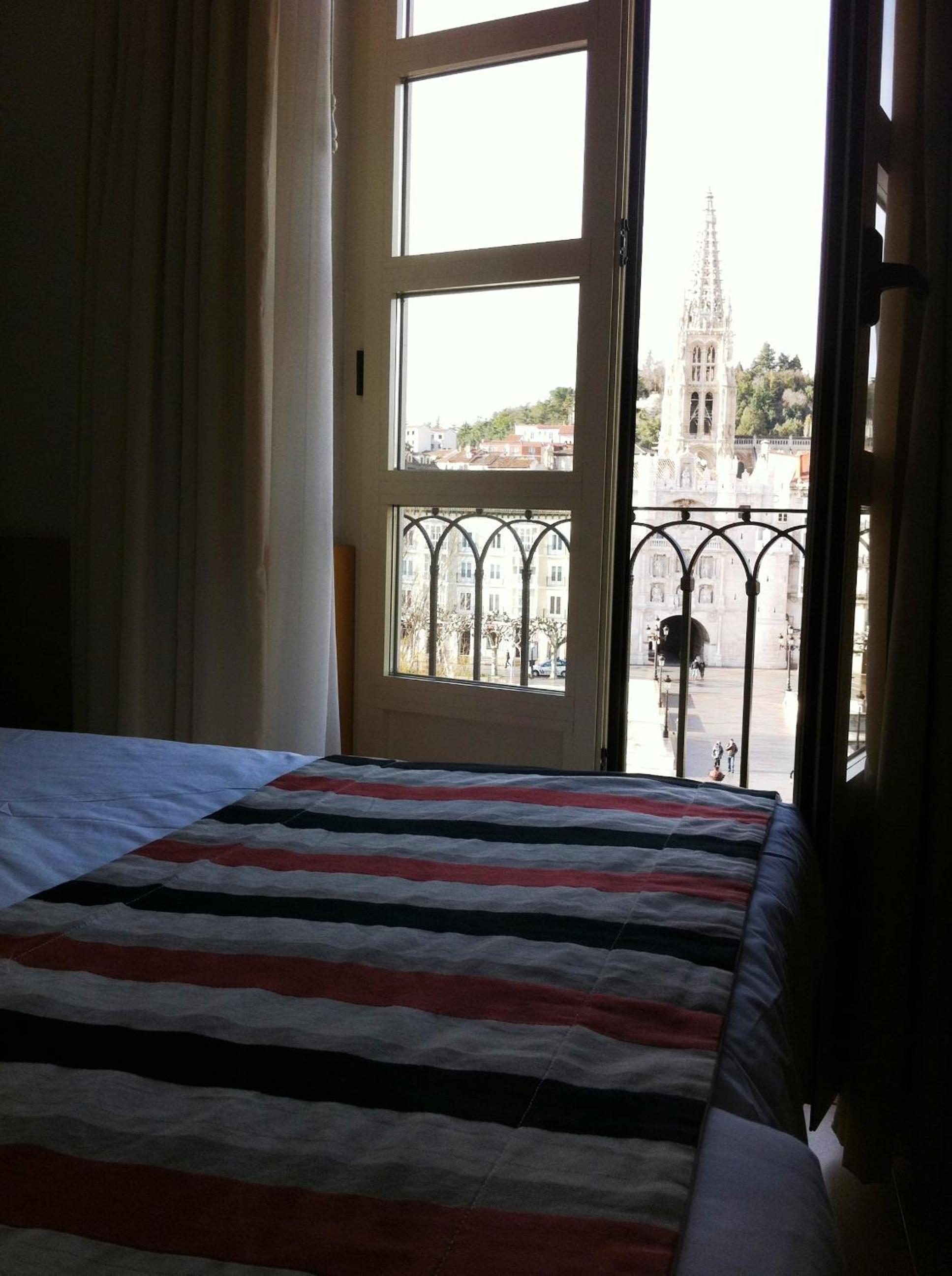 Single Room with View