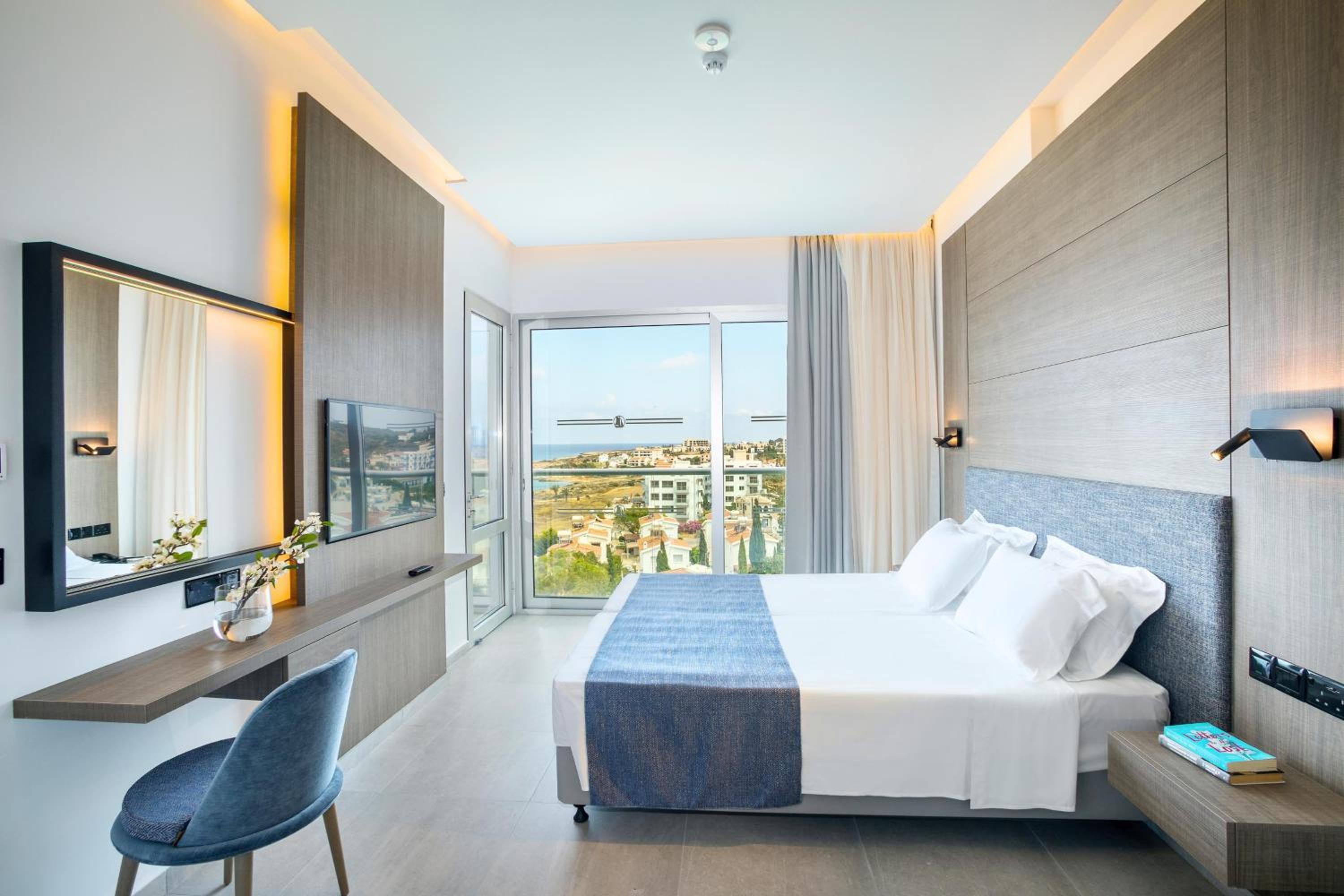 Executive Elite Suite