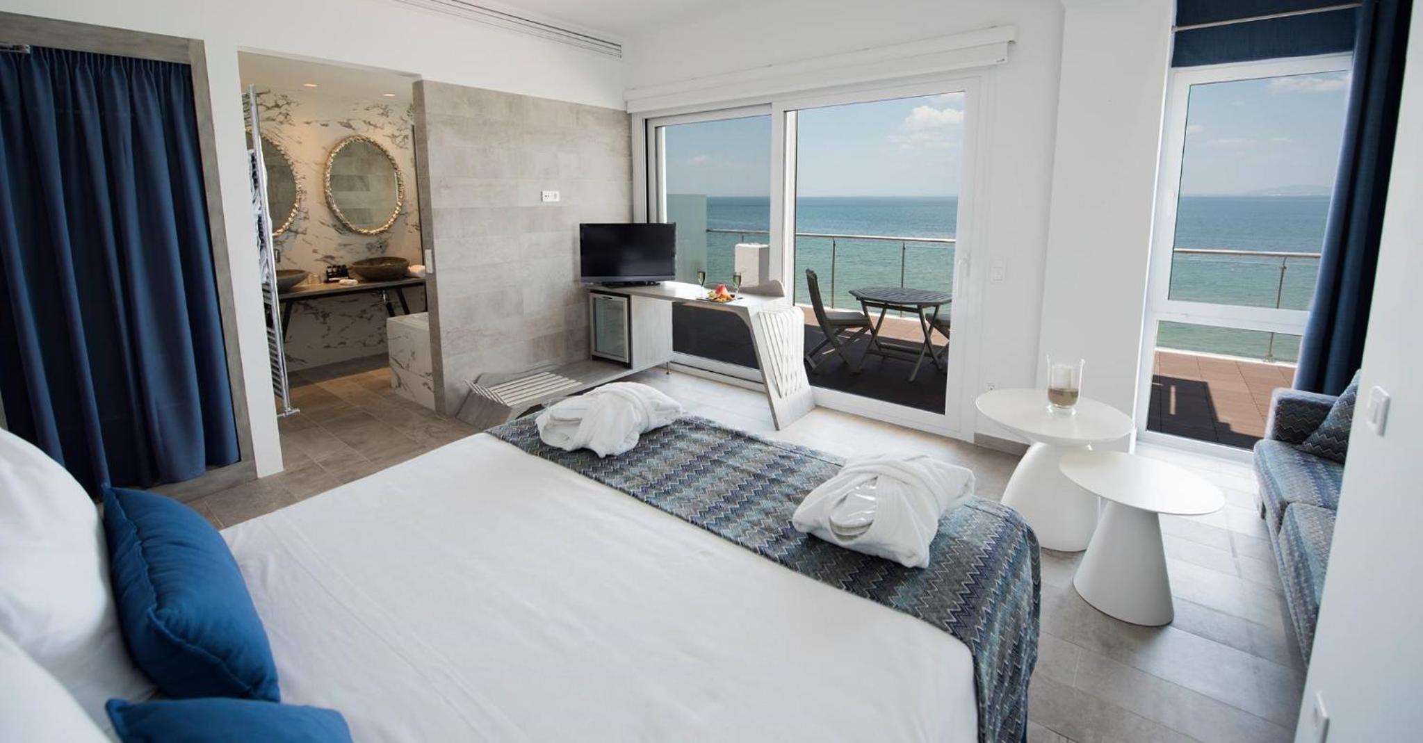 Aeolus Coco-Mat Suite with Panoramic Sea View
