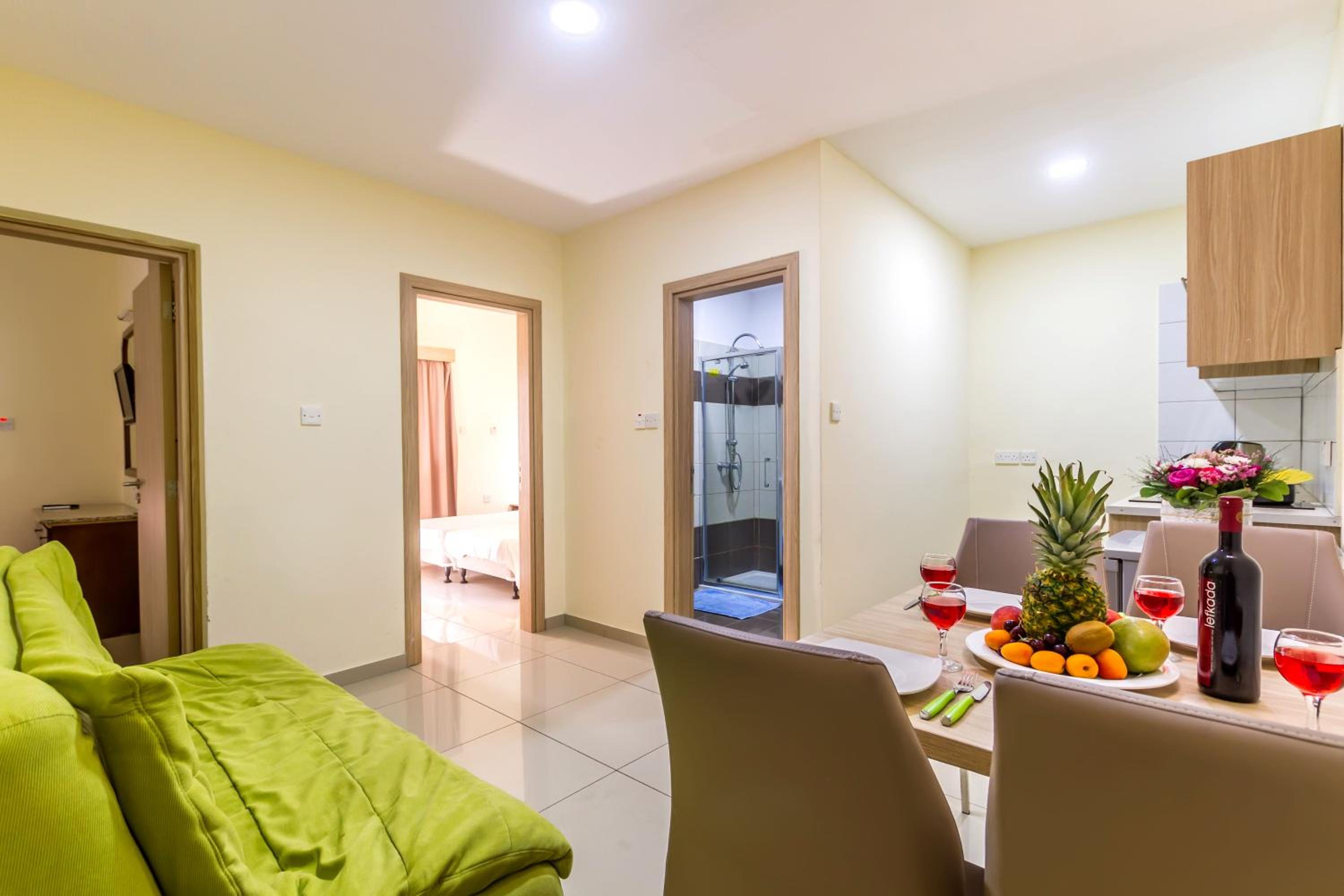 Two-Bedroom Apartment with Terrace - Annex