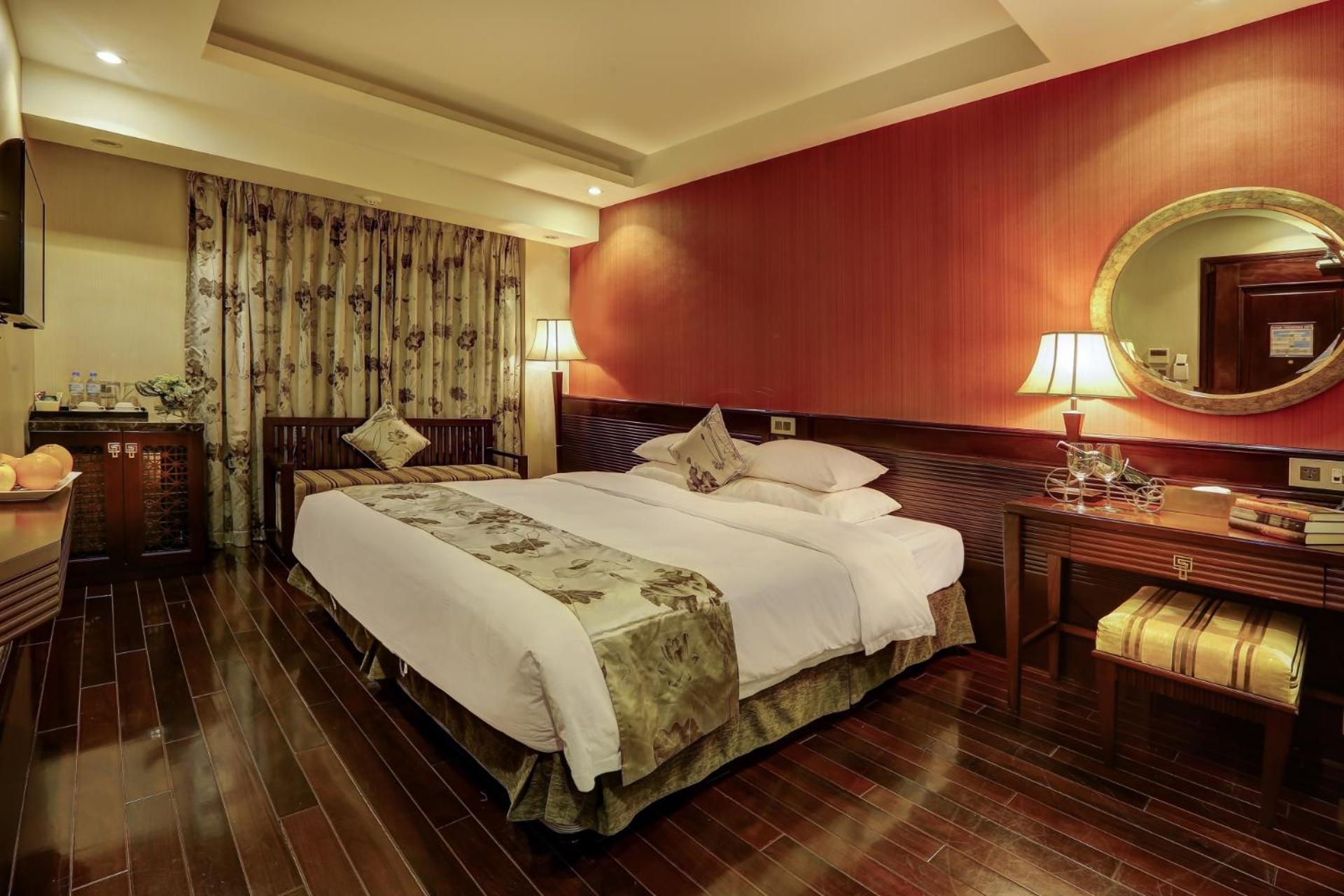 Deluxe Double or Twin Room