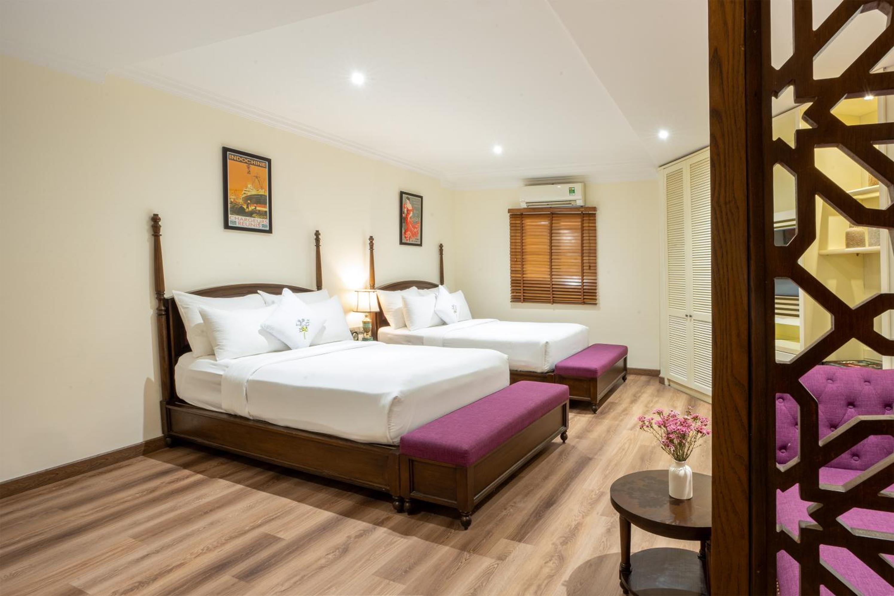 Family Suite with No View - Free Happy Hour