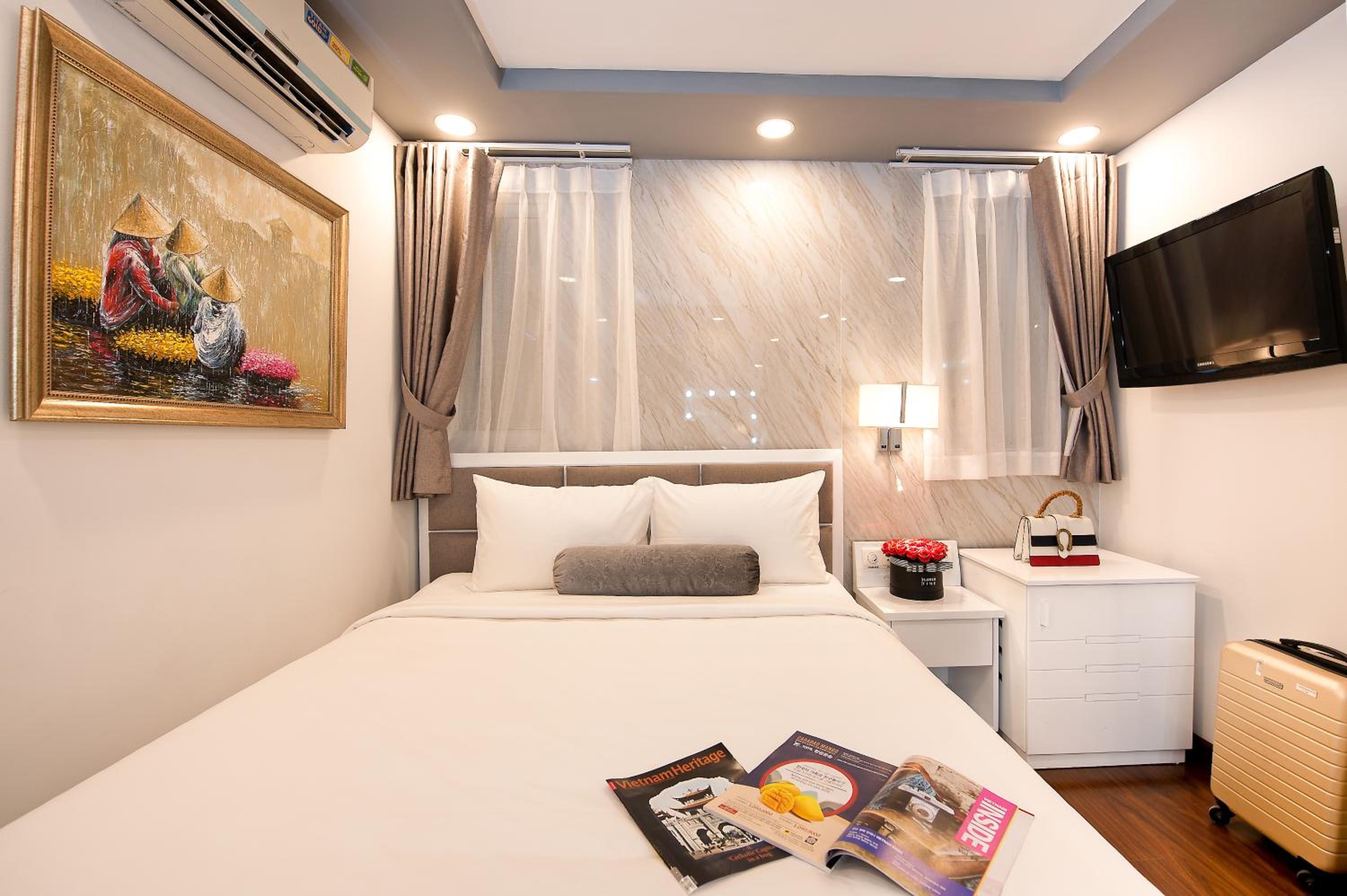 Deluxe Room with City View